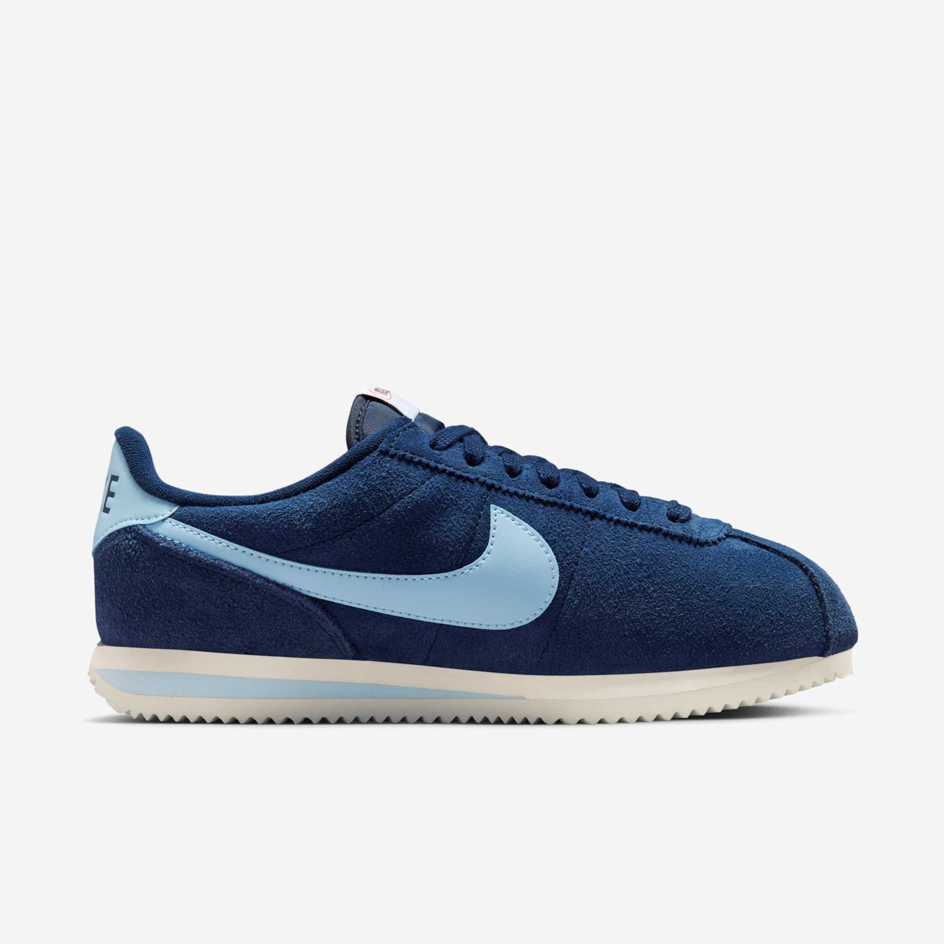 Tênis Nike Cortez Suede Feminino - Foto 3