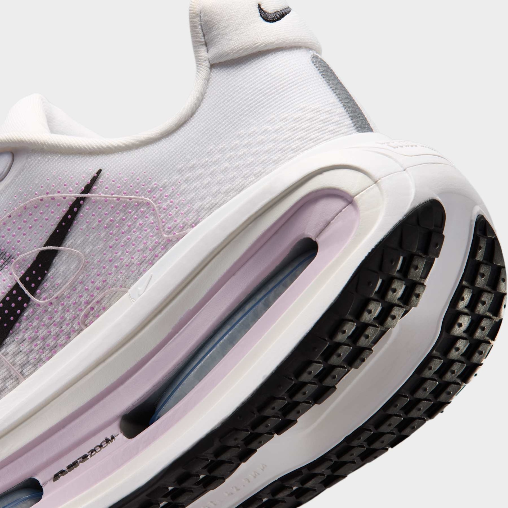 Tênis Nike Vomero Premium Feminino - Foto 8