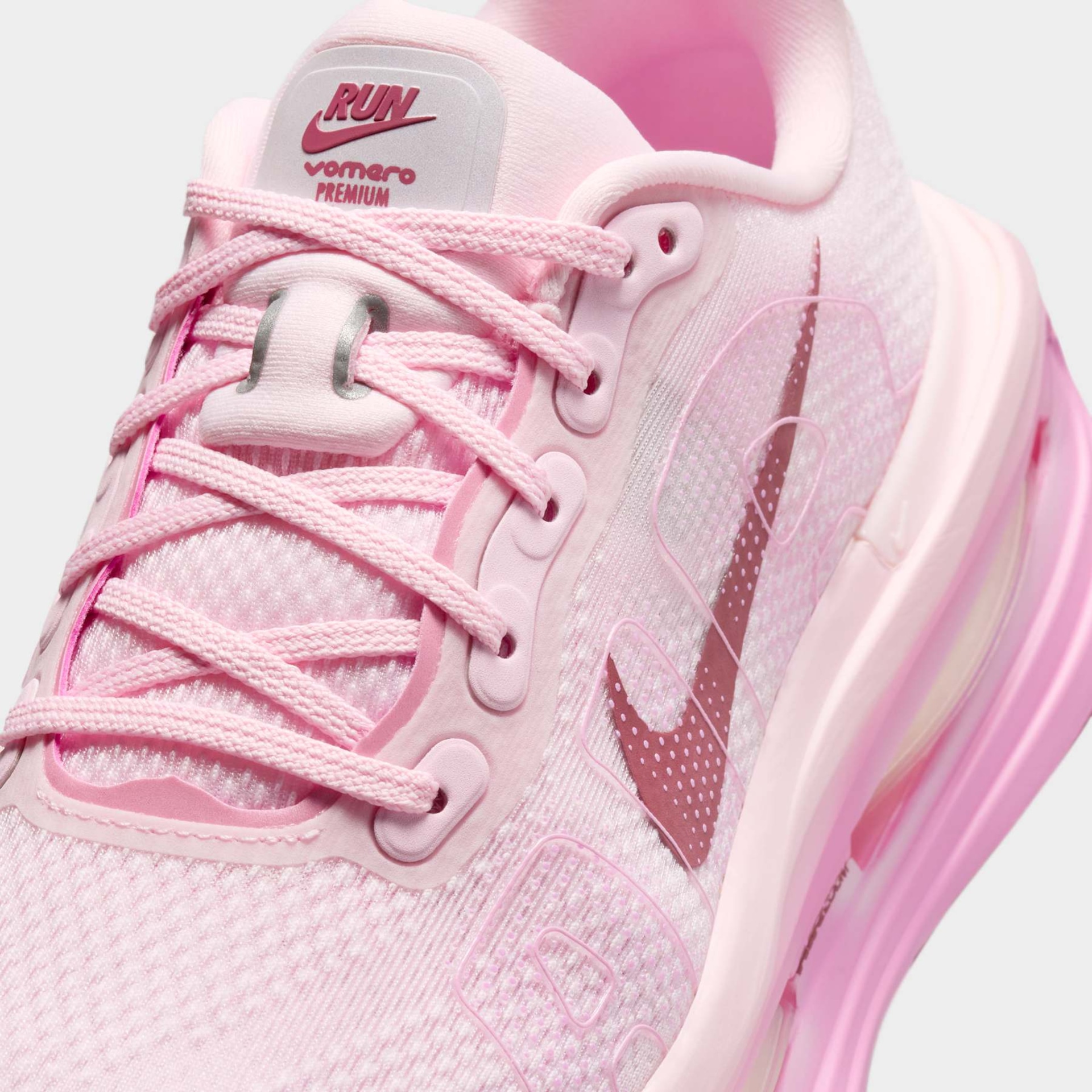 Tênis Nike Vomero Premium Feminino - Foto 7