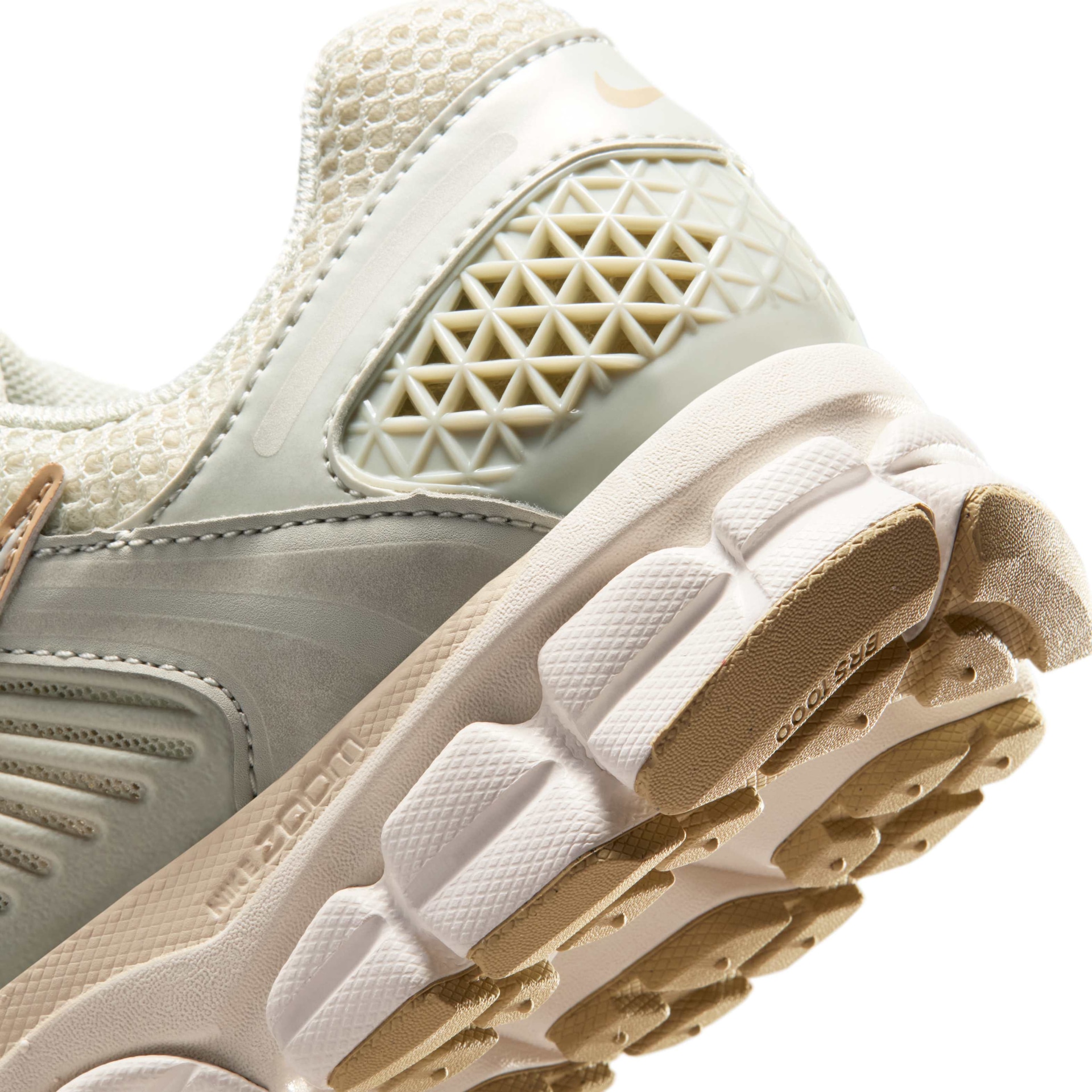 Tênis Nike Zoom Vomero 5 Feminino - Foto 8