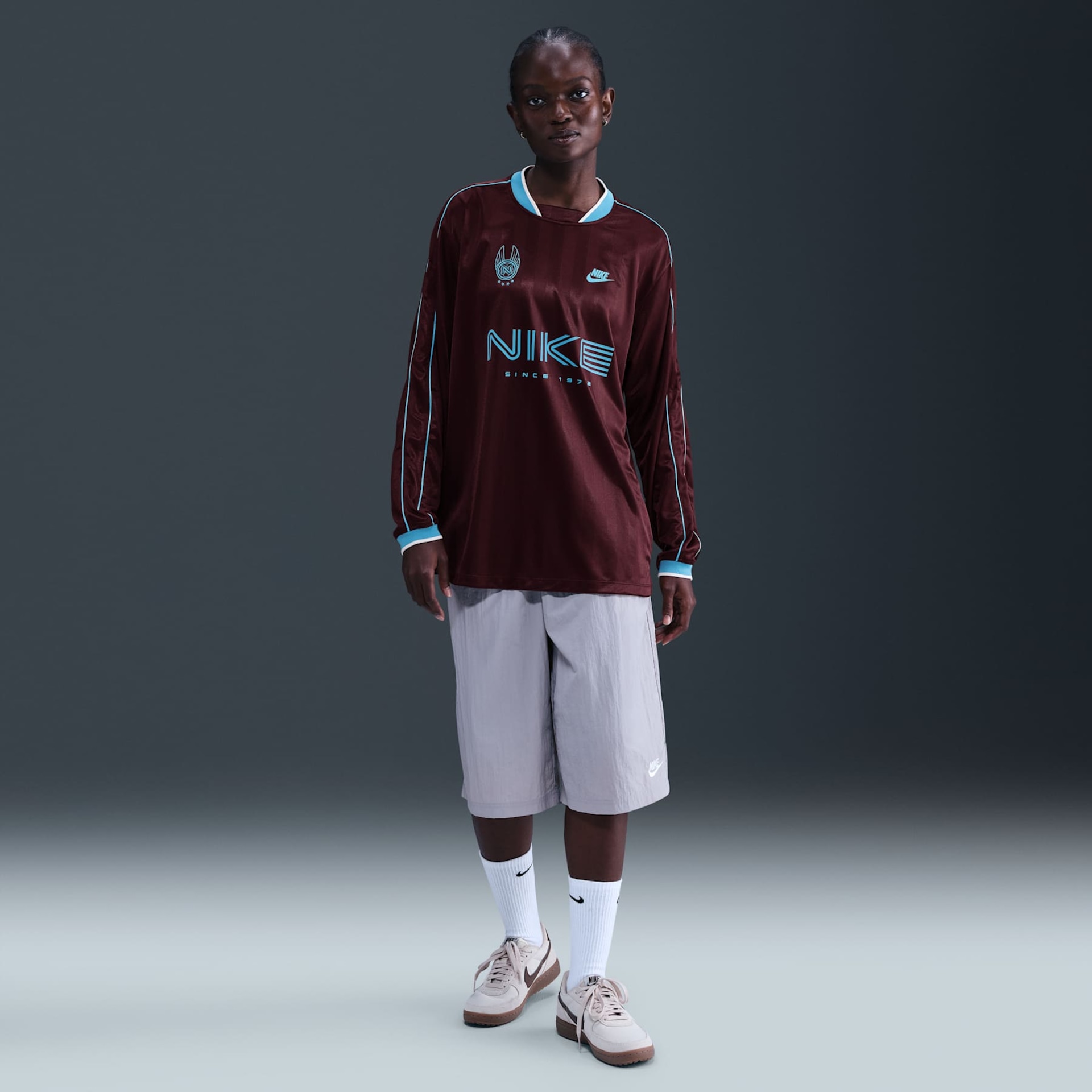 Camisa Nike Sportswear Manga Longa Feminina - Foto 4