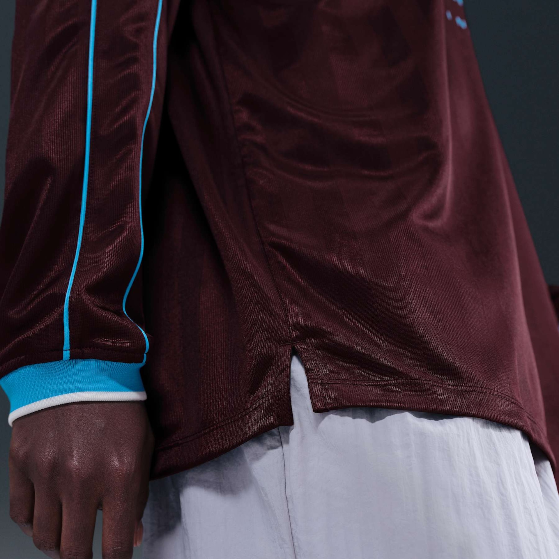 Camisa Nike Sportswear Manga Longa Feminina - Foto 6