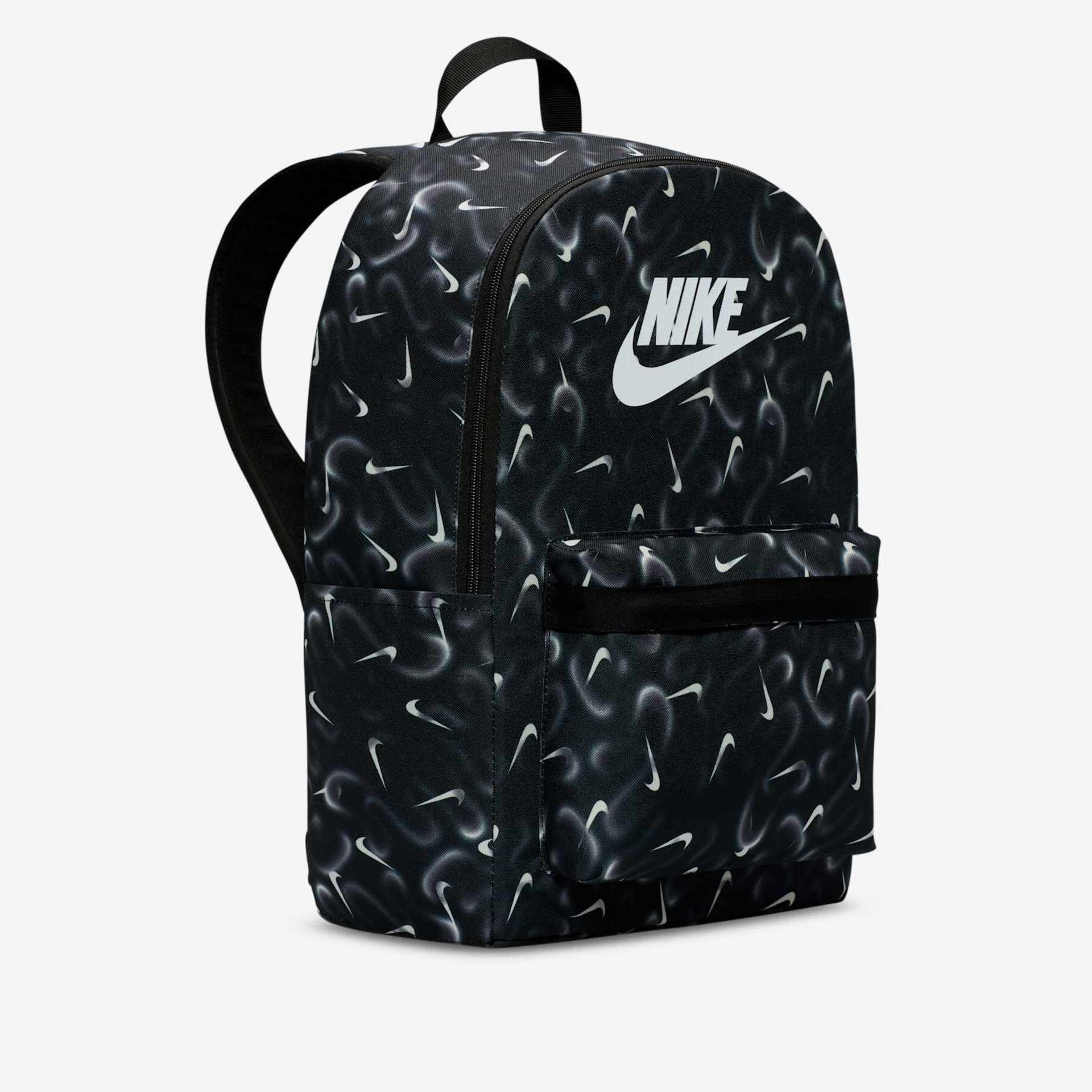 Mochila Nike Heritage Airbrush Unissex - Foto 2