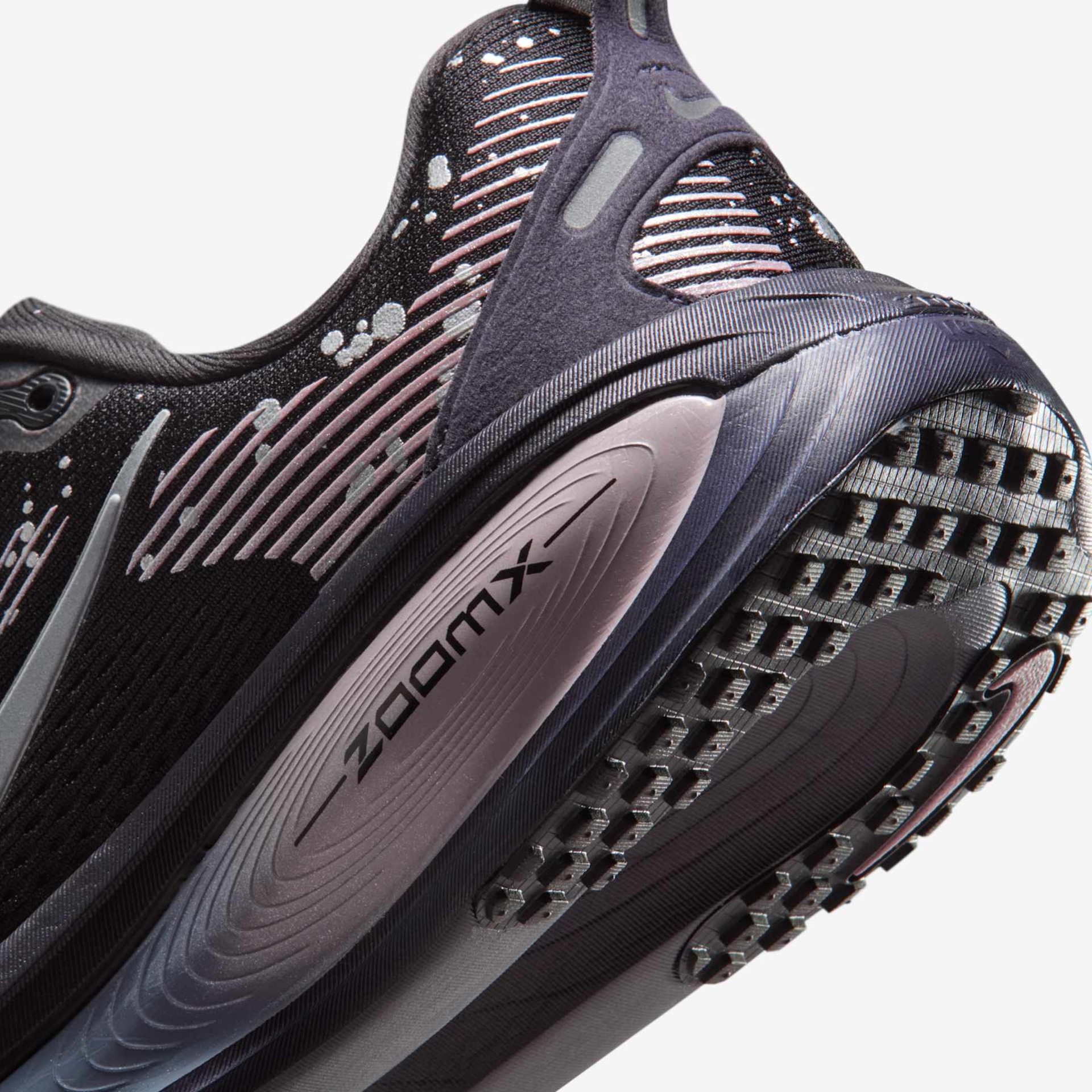 Tênis Nike Vomero 18 SE Feminino - Foto 8
