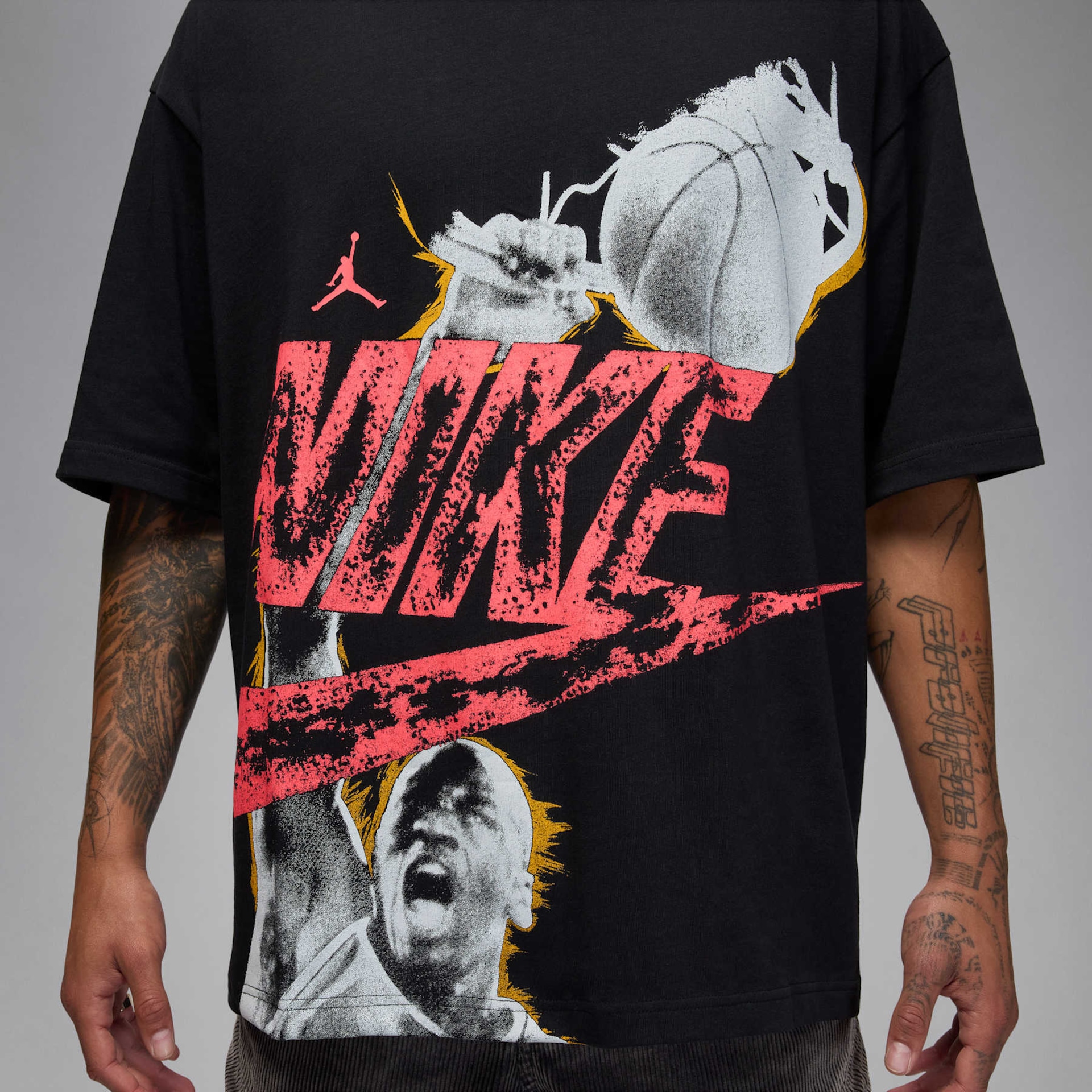 Camiseta Jordan Reissue Oversized Masculina - Foto 4