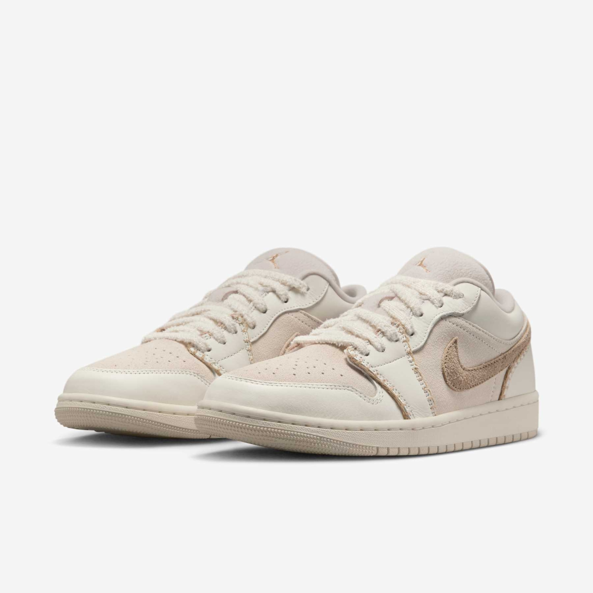 Tênis Air Jordan 1 Low SE Feminino - Foto 5