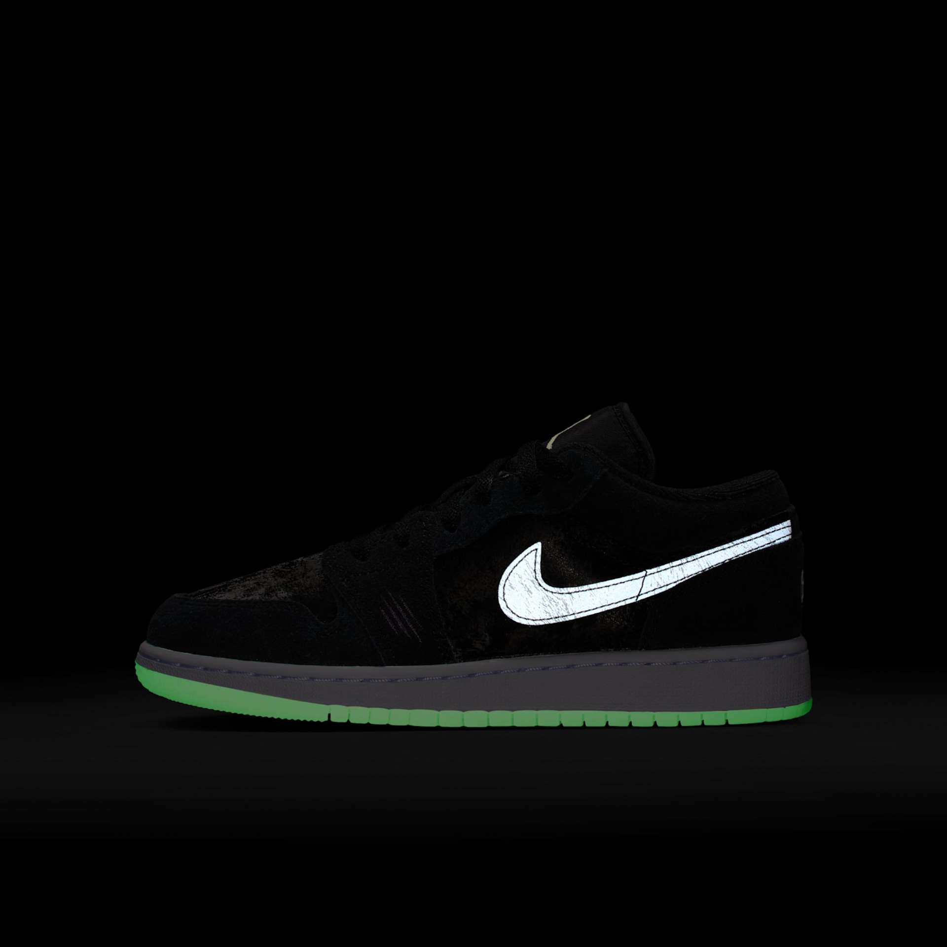 Tênis Air Jordan 1 Low SE Infantil - Foto 9