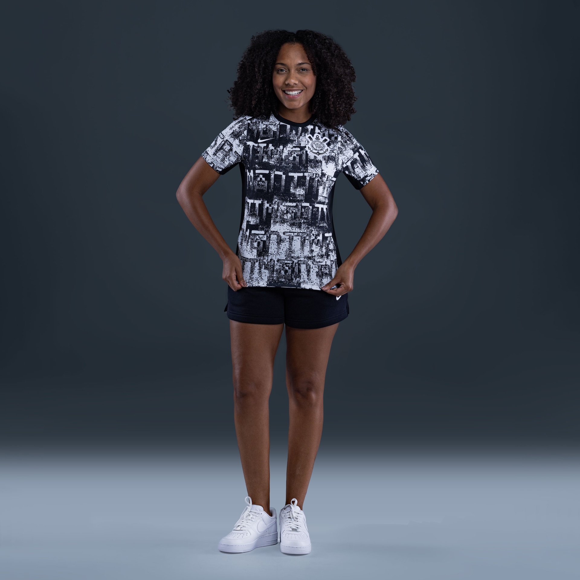 Camiseta Corinthians Nike 2026 Pré-Jogo Feminina - Foto 2