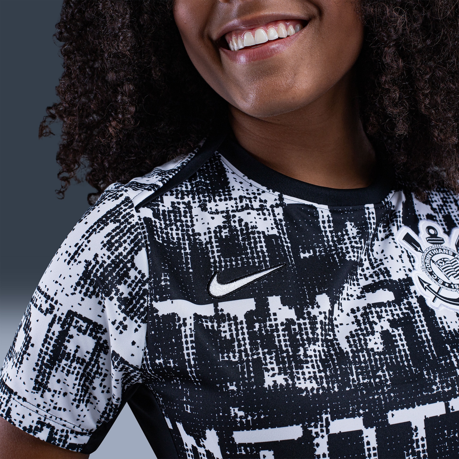 Camiseta Corinthians Nike 2026 Pré-Jogo Feminina - Foto 6