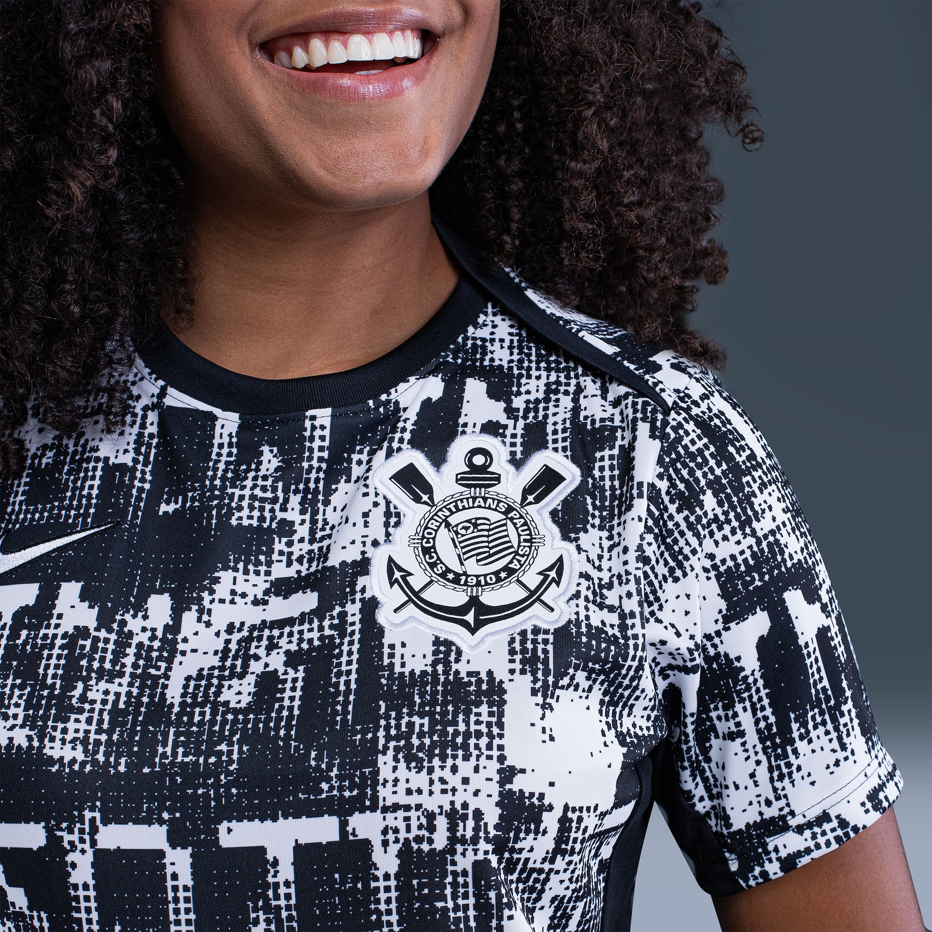 Camiseta Corinthians Nike 2026 Pré-Jogo Feminina - Foto 3