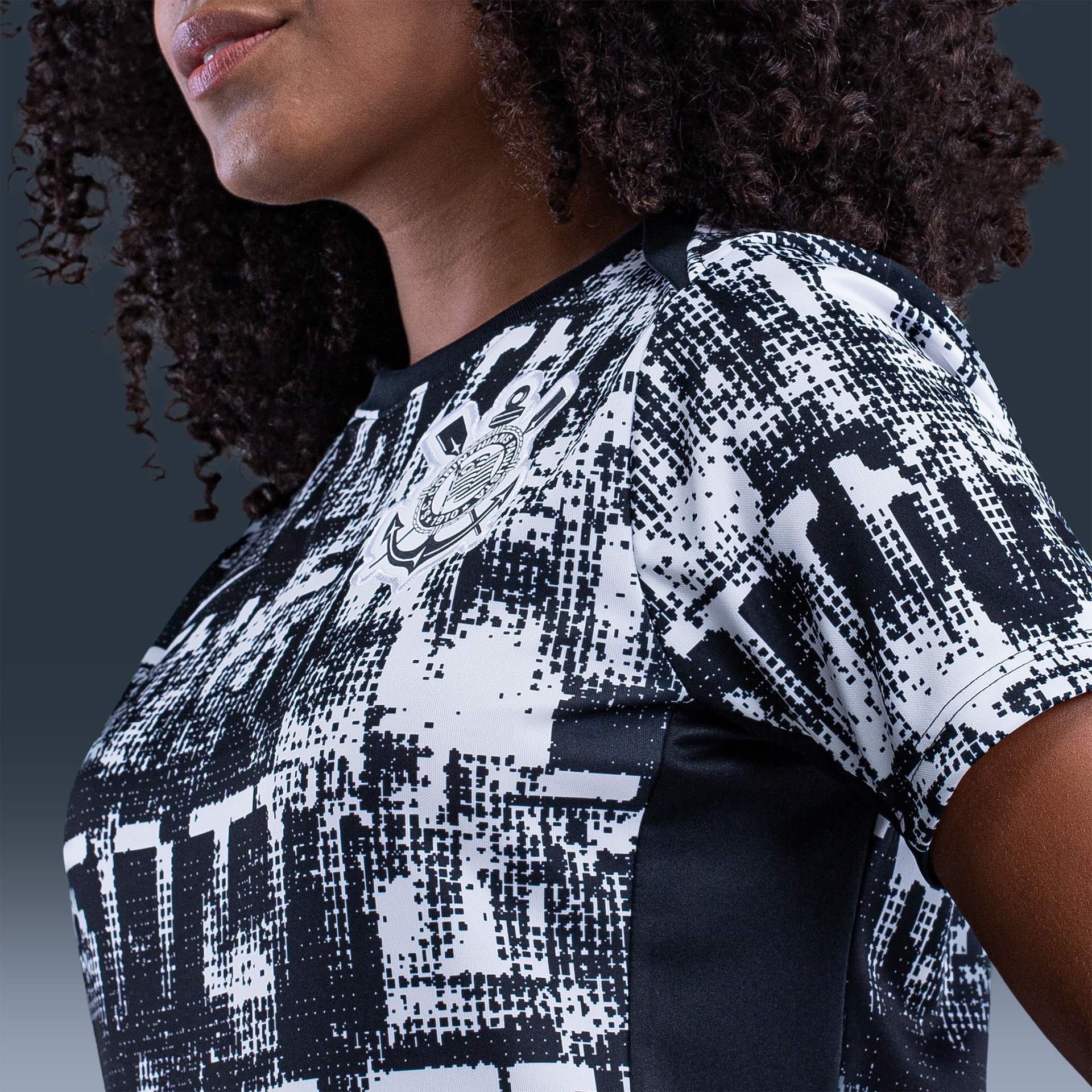 Camiseta Corinthians Nike 2026 Pré-Jogo Feminina - Foto 4