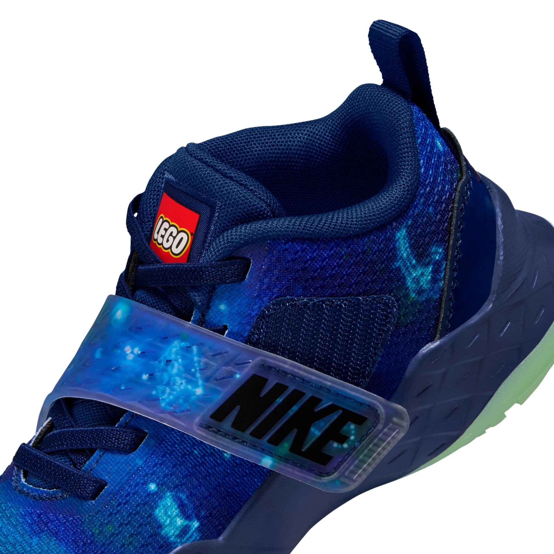 Tênis Nike Team Hustle D 12 x LEGO® Collection Infantil - Foto 7