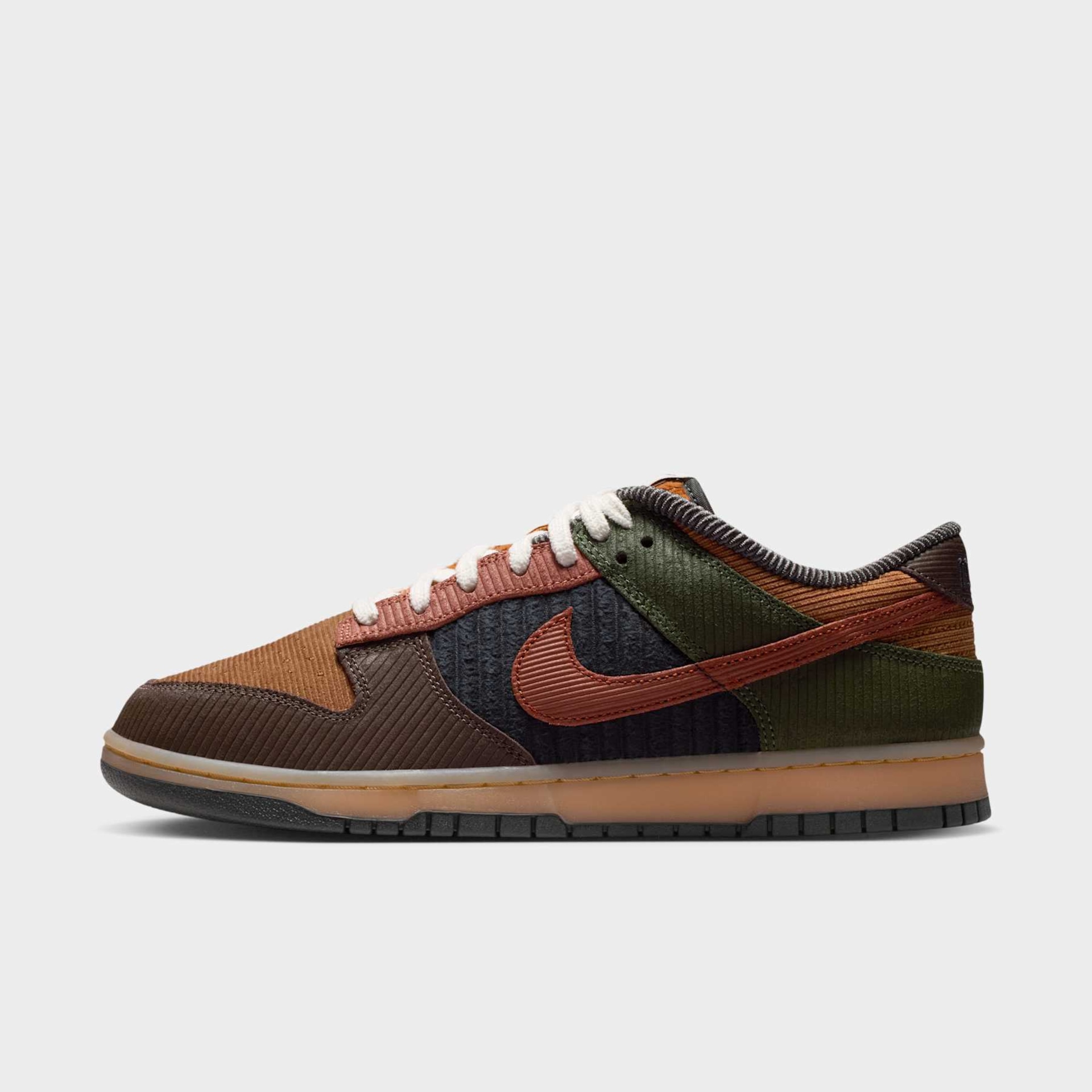 Imagem principal de Tênis Nike Dunk Low Retro Premium Masculino