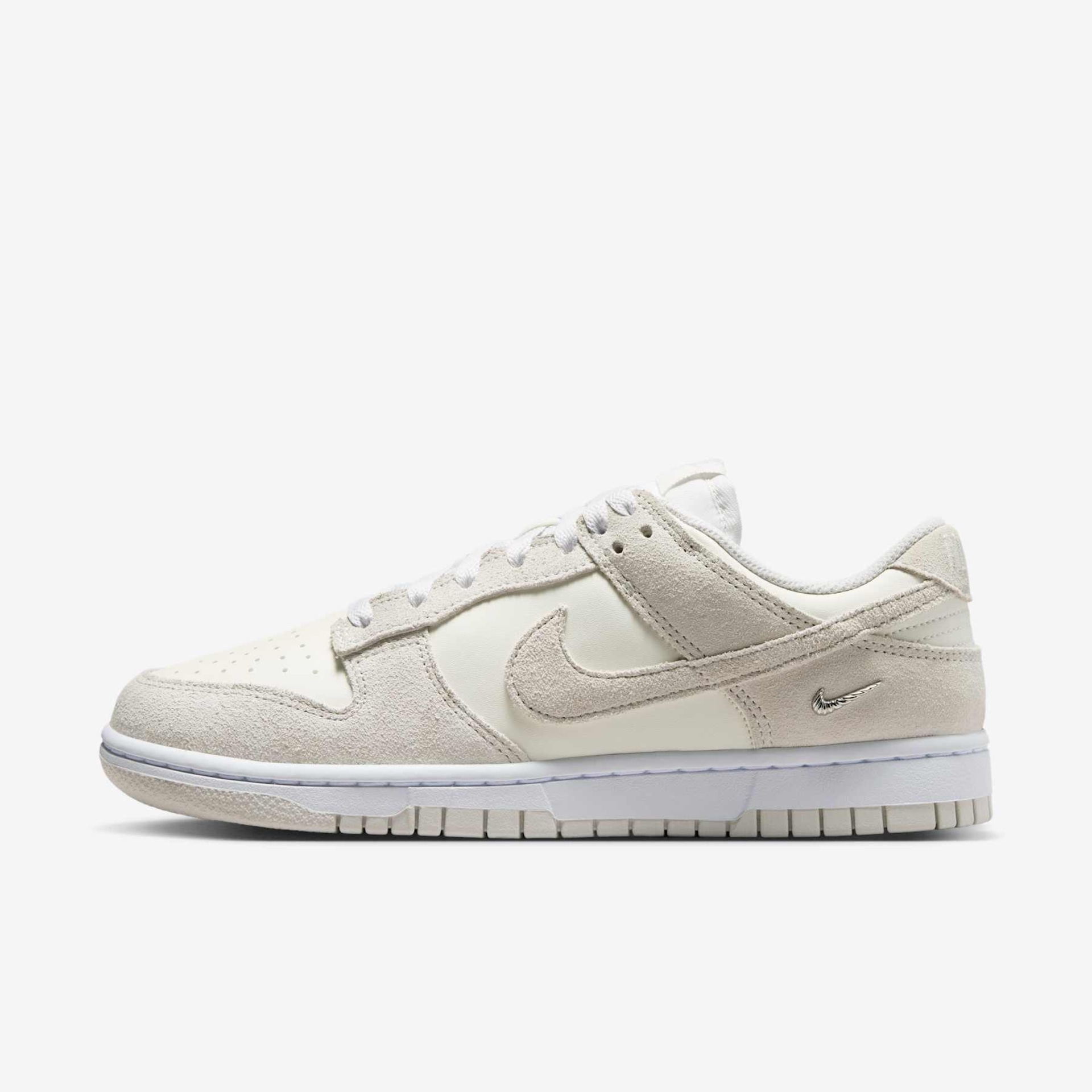 Imagem principal de Tênis Nike Dunk Low SE Feminino