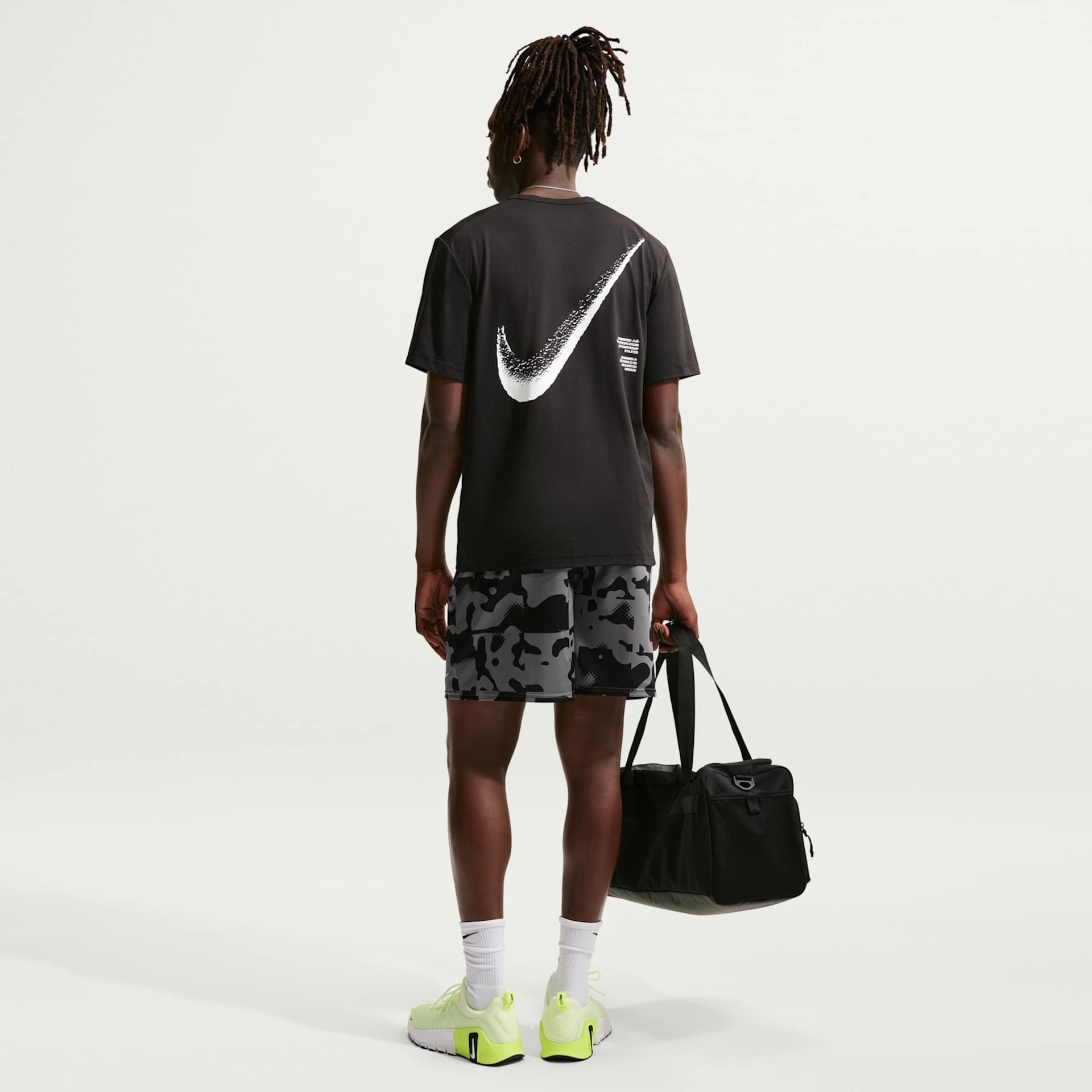 Camiseta Dri-FIT Nike Hyverse Masculina - Foto 5