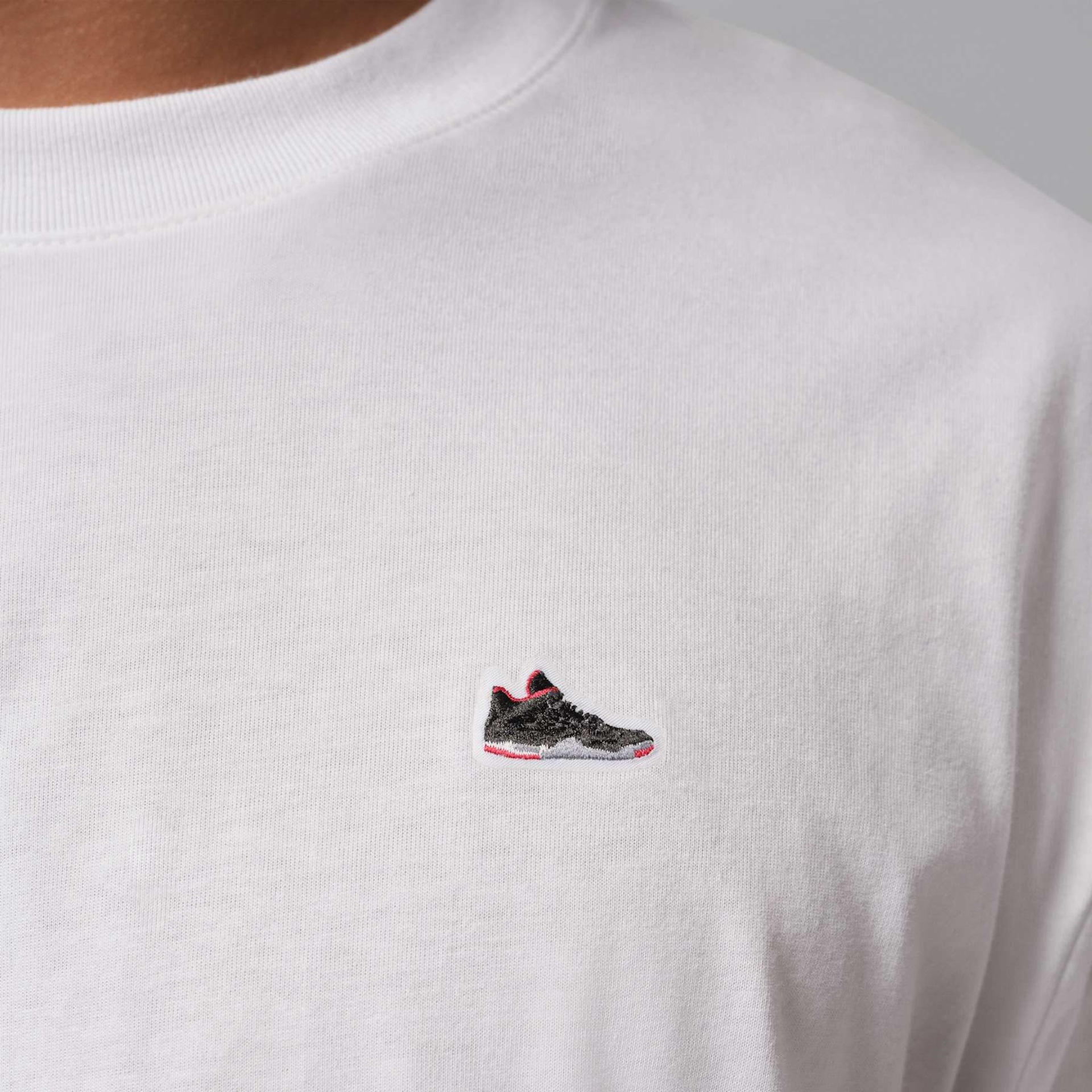 Camiseta Jordan Sneaker Patch Masculina - Foto 4