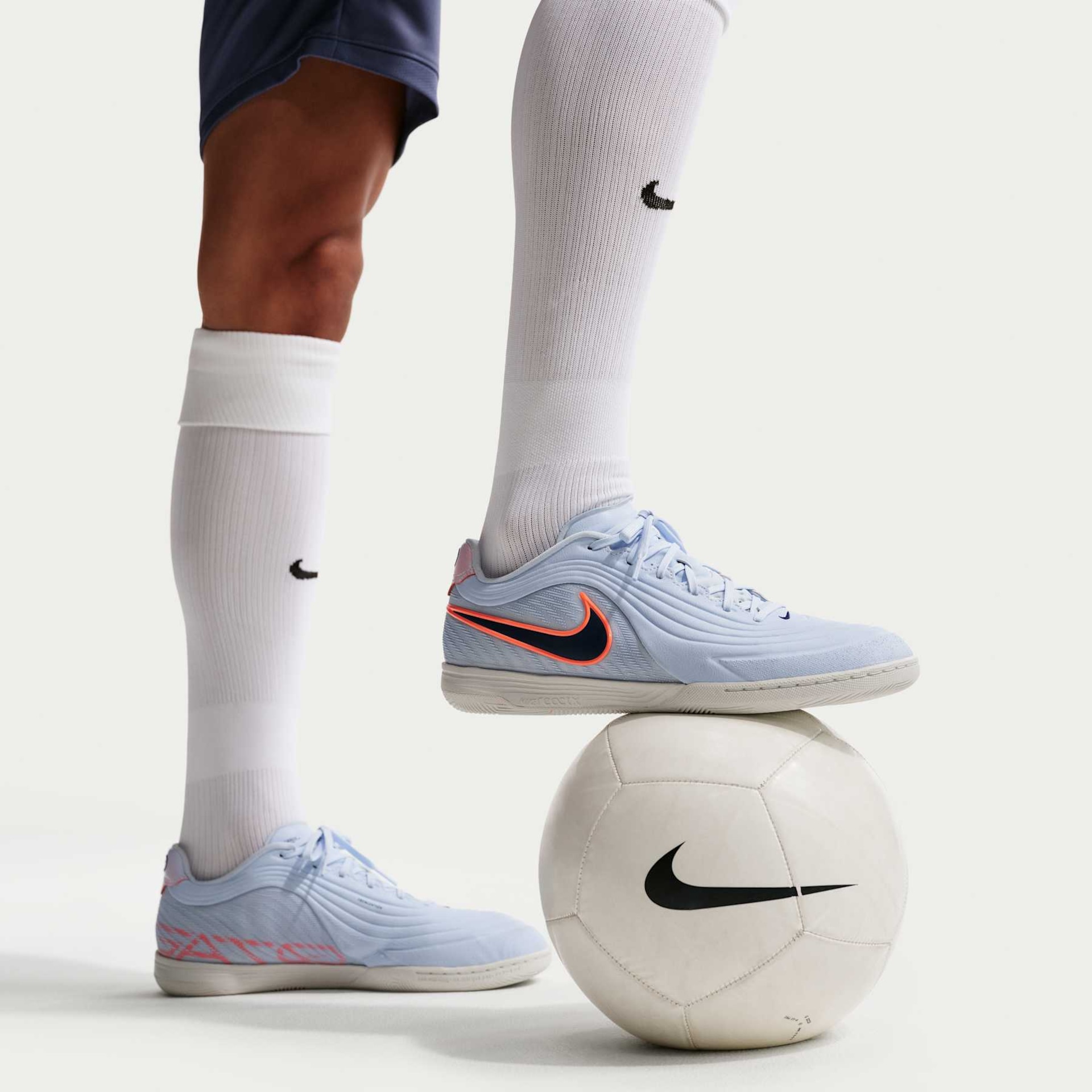 Chuteira Futsal Nike Tiempo ReactGato - Foto 9