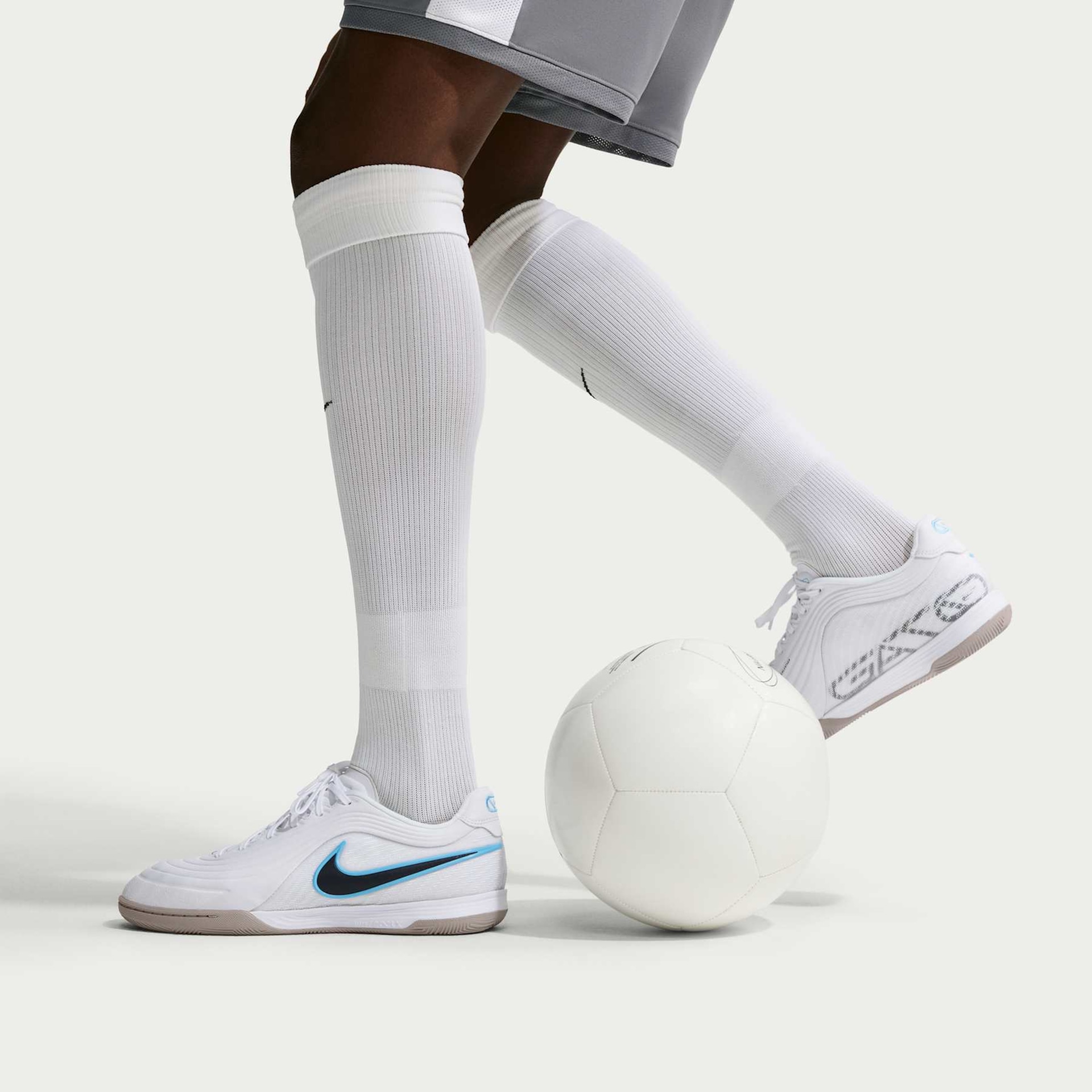 Chuteira Futsal Nike Tiempo ReactGato - Foto 9