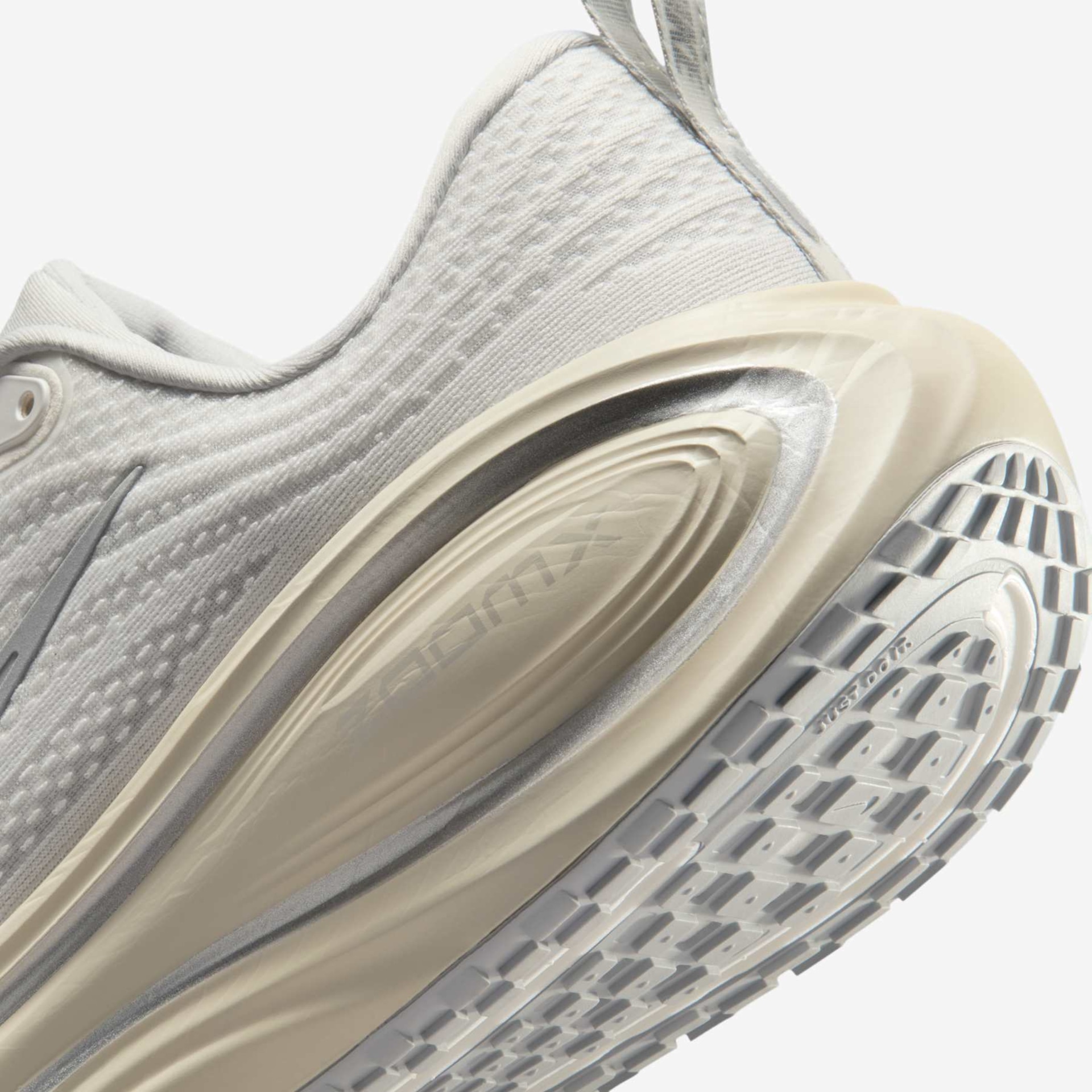 Tênis Nike Vomero Plus Masculino - Foto 8