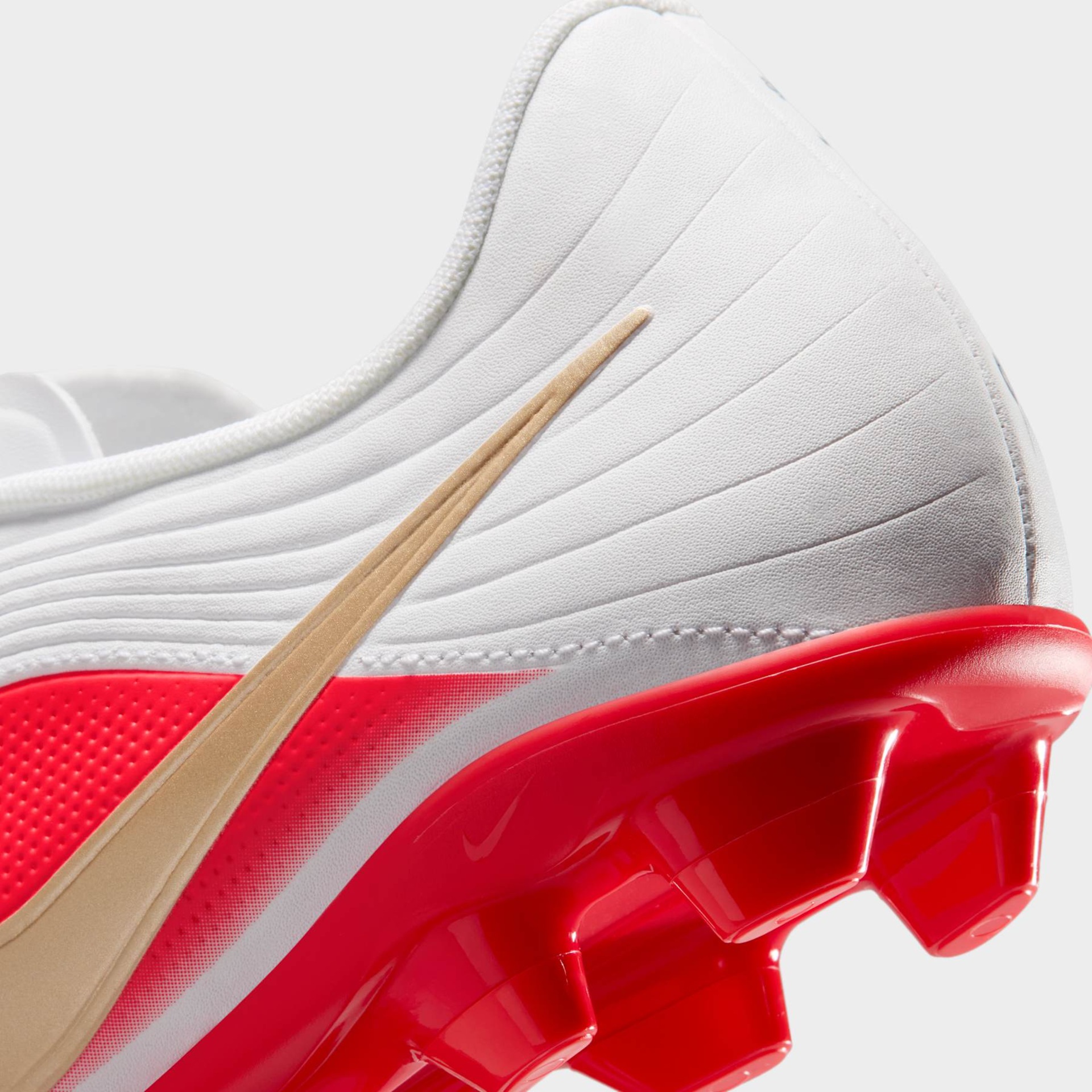 Chuteira Campo Nike Tiempo Maestro Club Low - Foto 9
