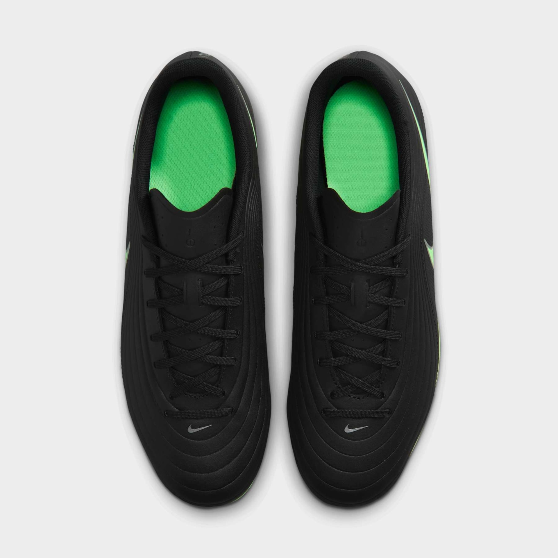 Chuteira Campo Nike Tiempo Maestro Club Low - Foto 4