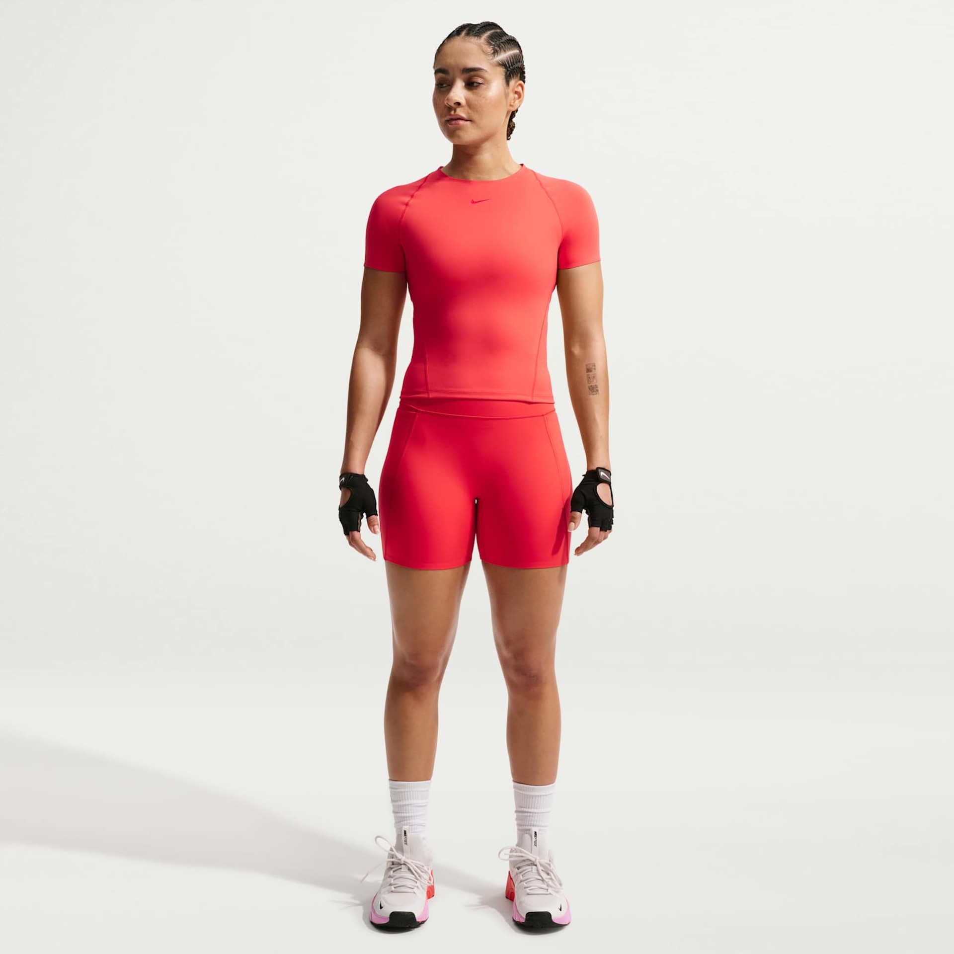 Camiseta Dri-FIT Nike Universa Feminina - Foto 4