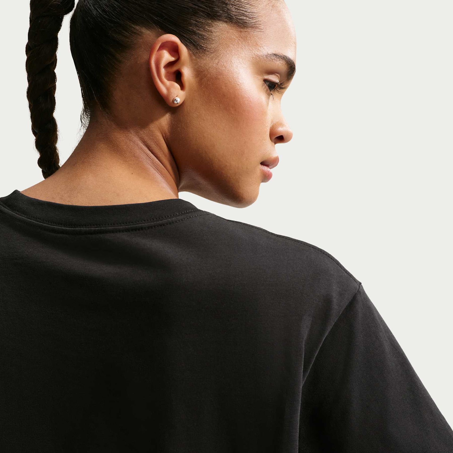 Camiseta Cropped Nike Sportswear Classic Feminina - Foto 2