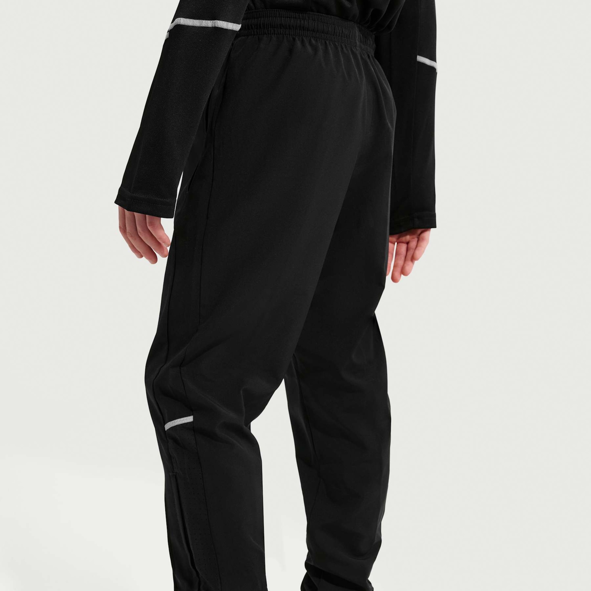 Calça Dri-FIT Nike Miler Woven Infantil - Foto 3