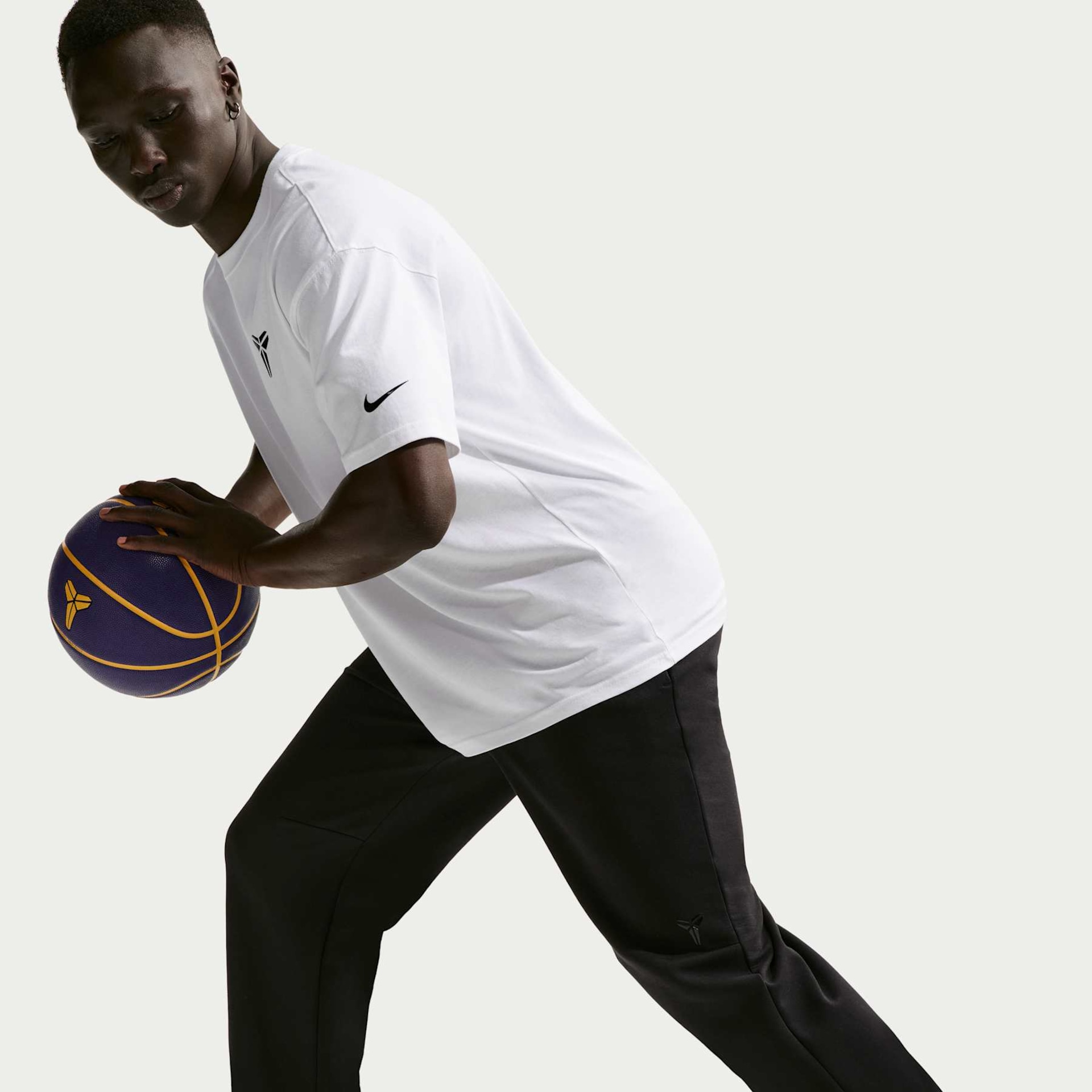 Calça Kobe Bryant Nike Mamba Fleece Masculina - Foto 4