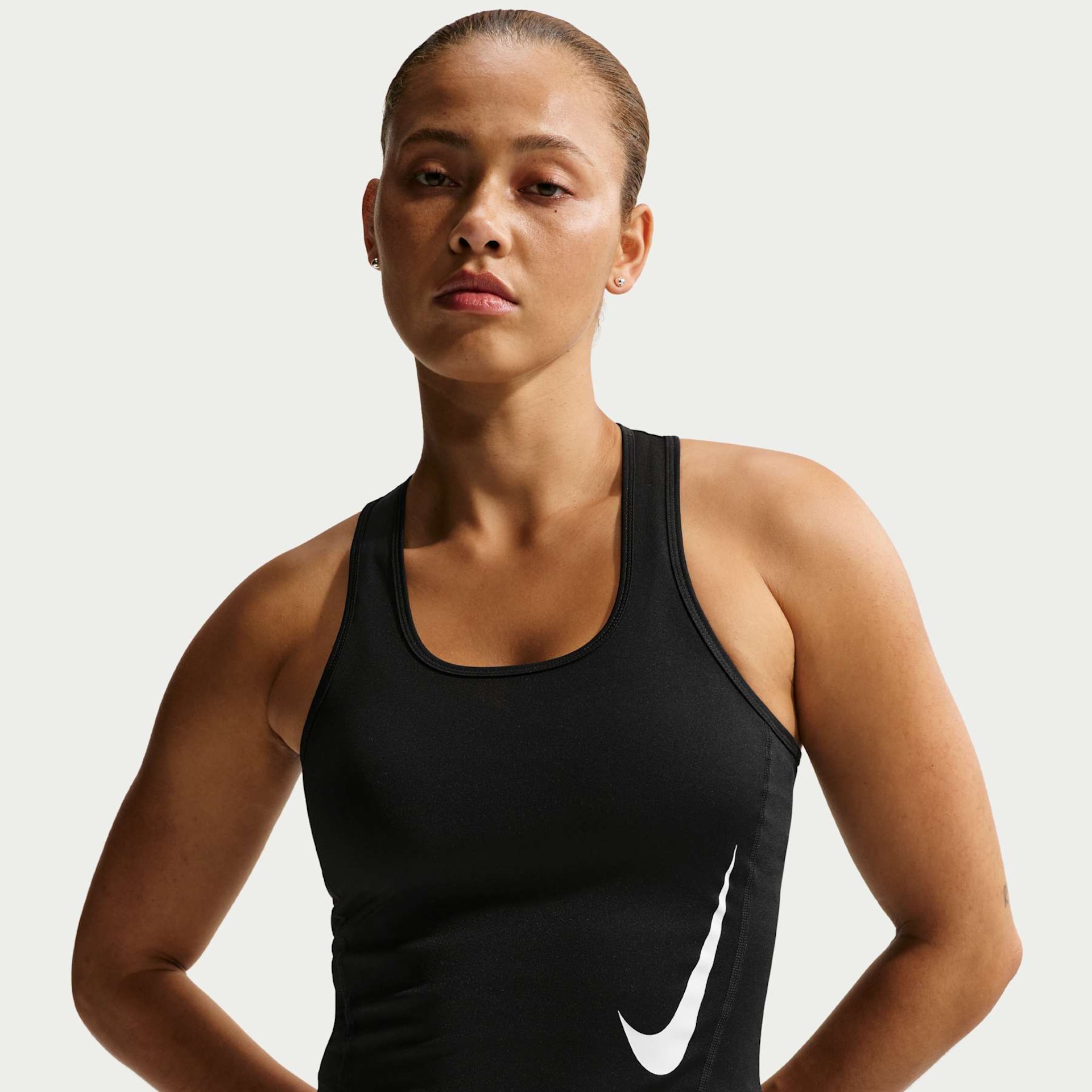 Regata Dri-FIT Nike Swoosh Run Feminina - Foto 1
