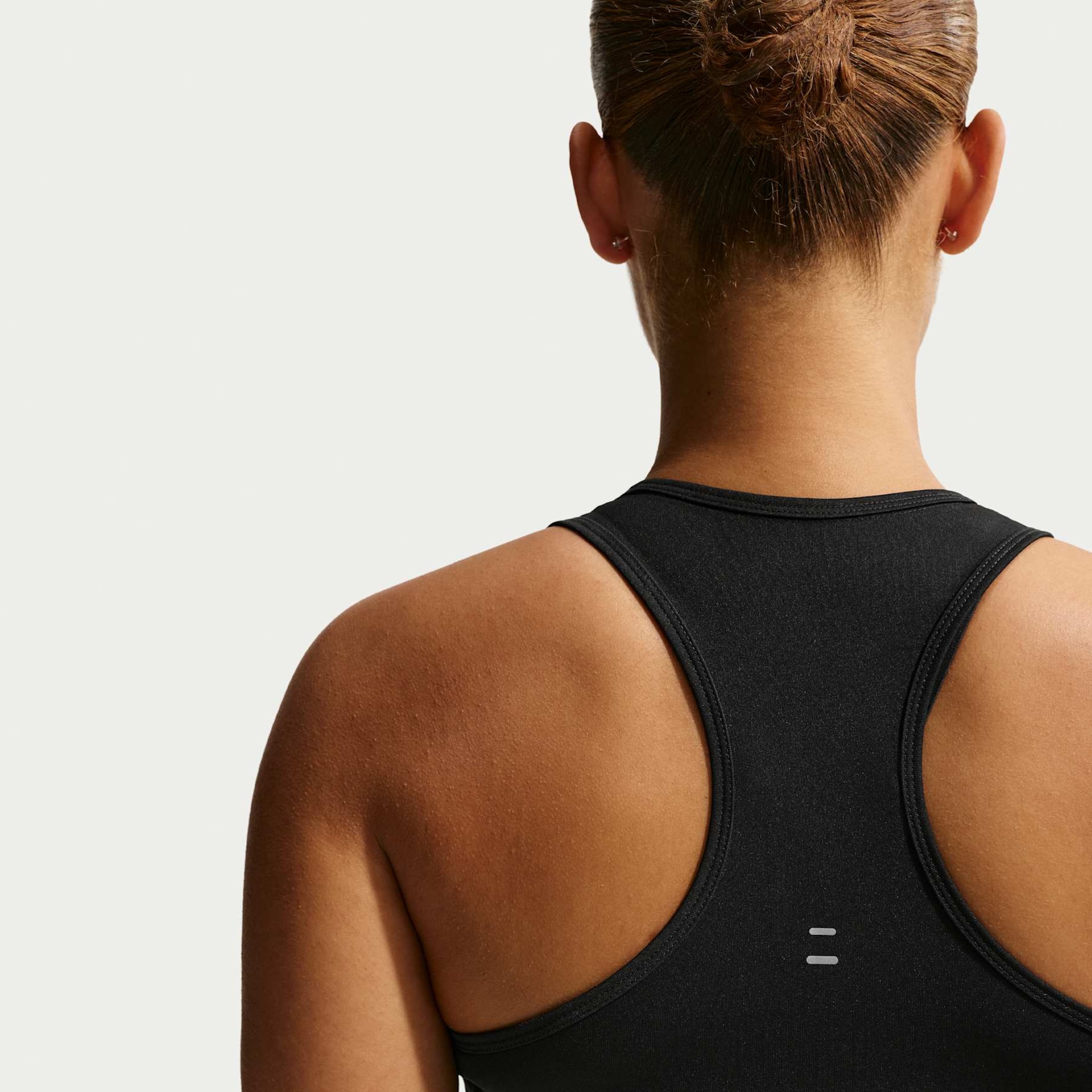 Regata Dri-FIT Nike Swoosh Run Feminina - Foto 2