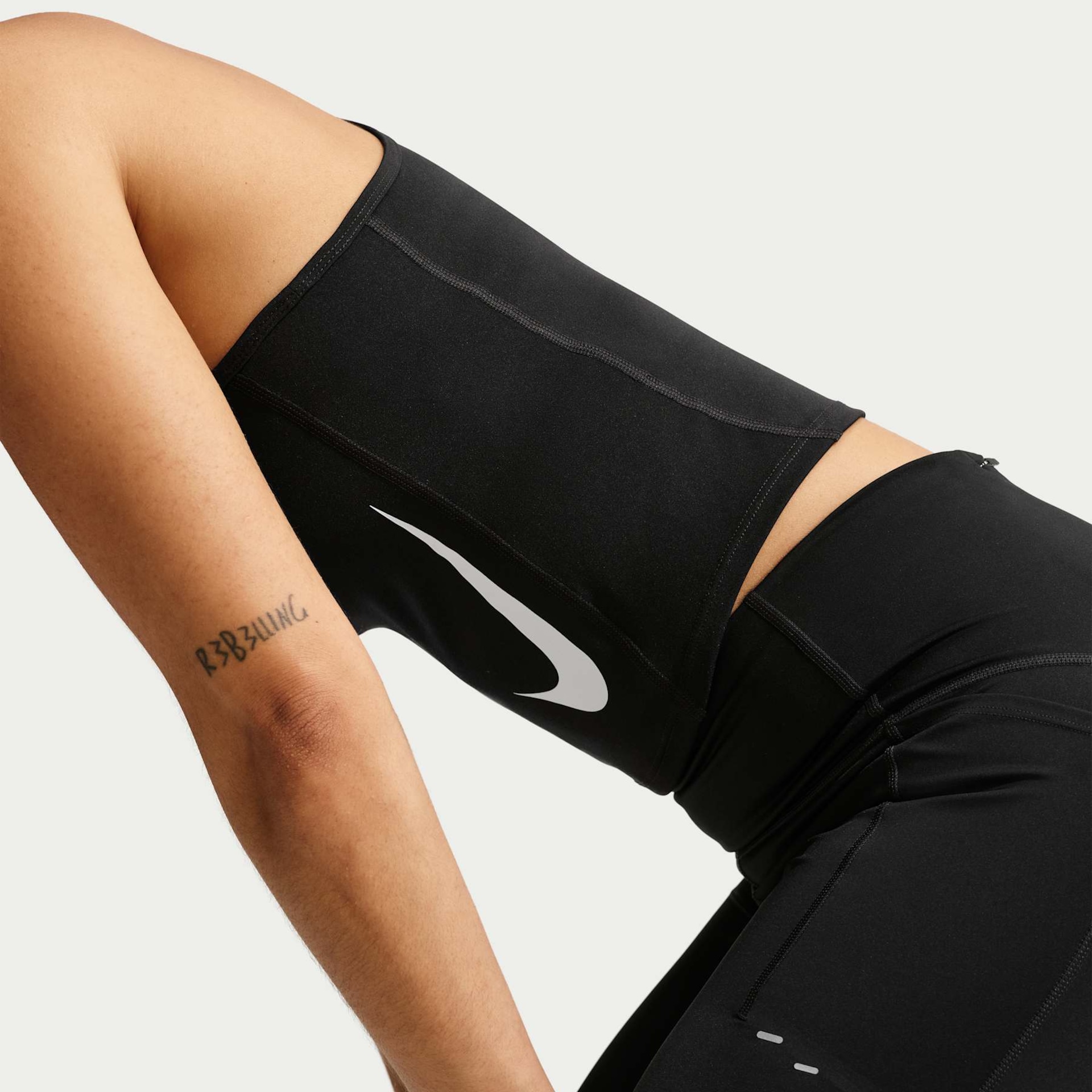 Regata Dri-FIT Nike Swoosh Run Feminina - Foto 3
