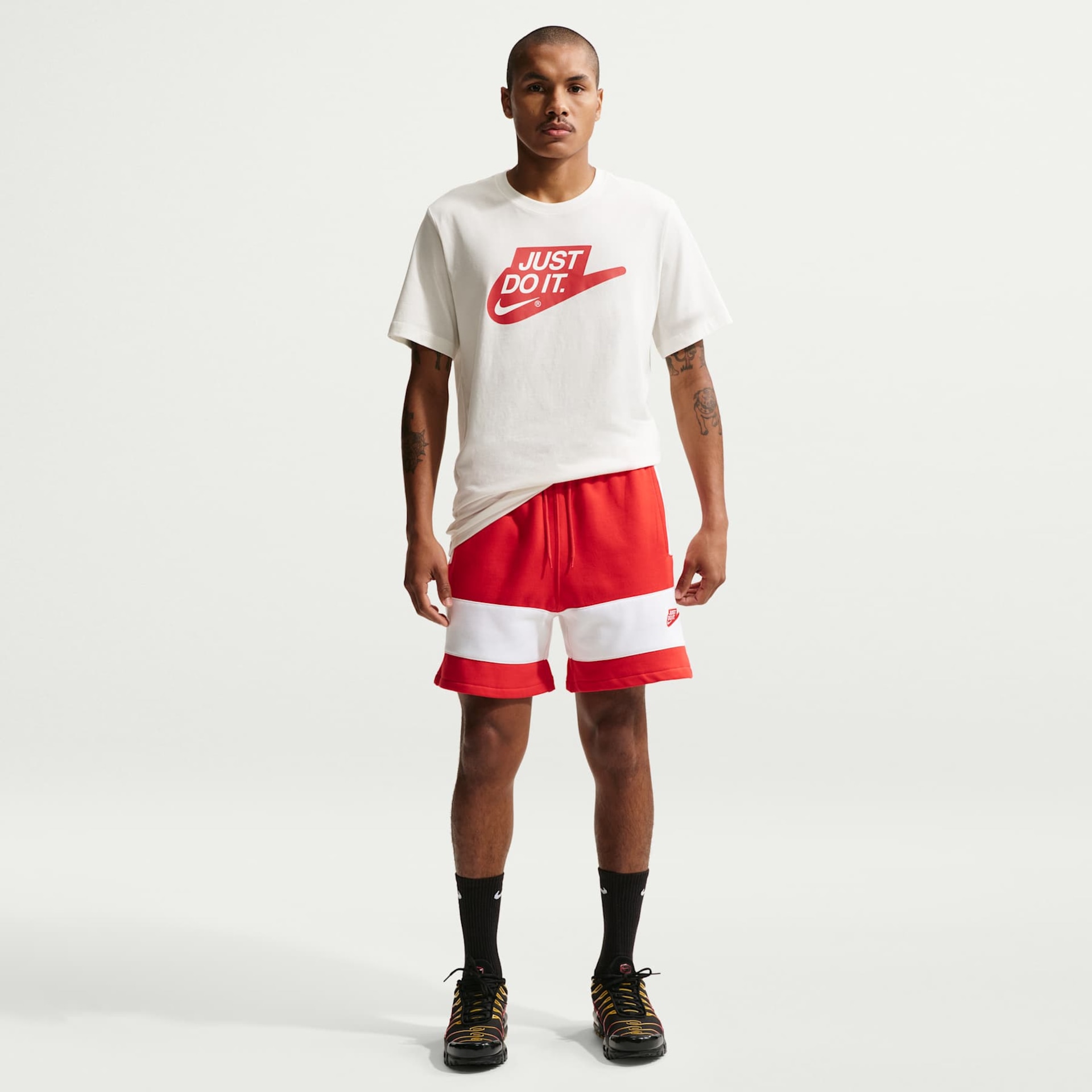 Camiseta Nike Sportswear JDI Masculina - Foto 4