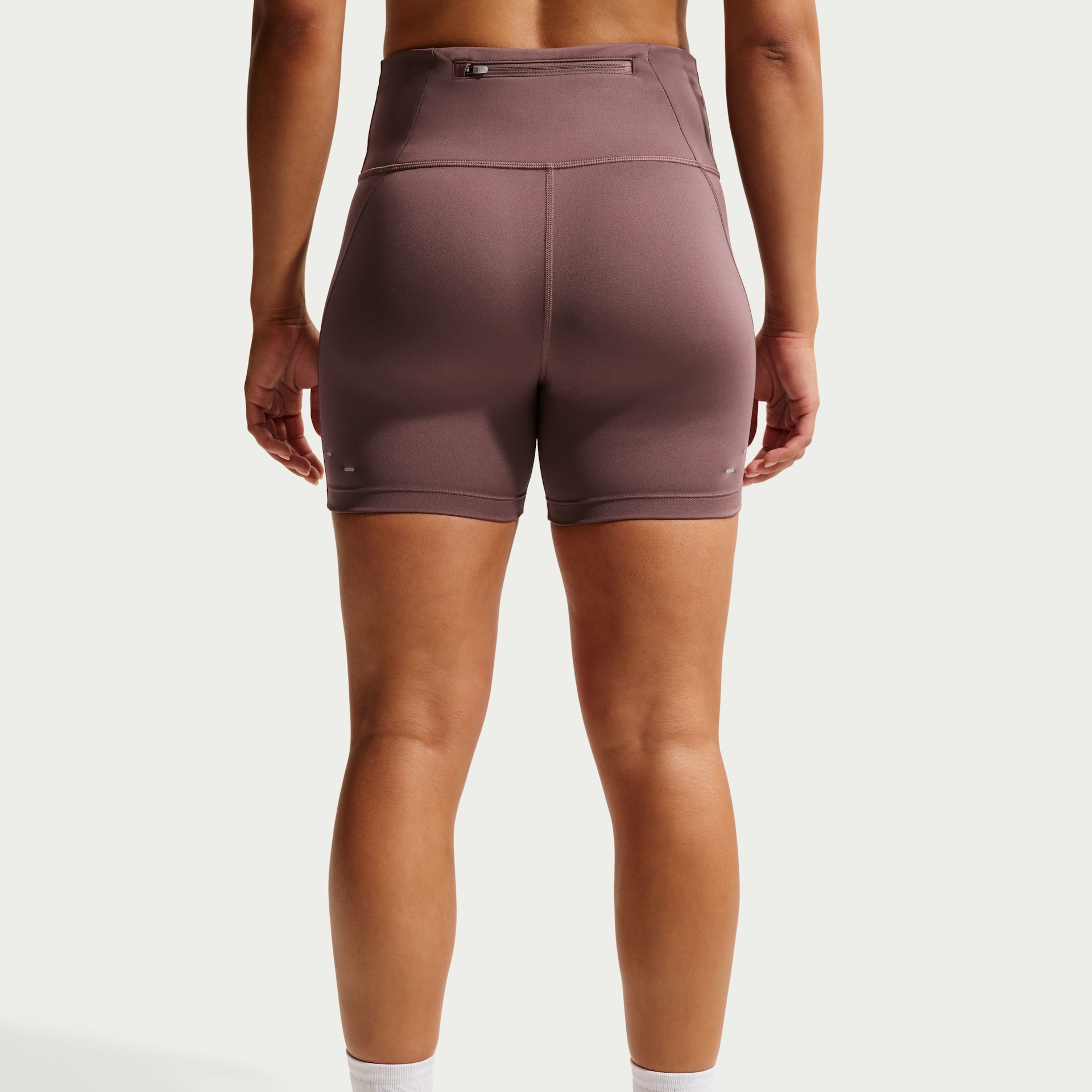 Shorts Dri-FIT Nike Tempo Feminino - Foto 4