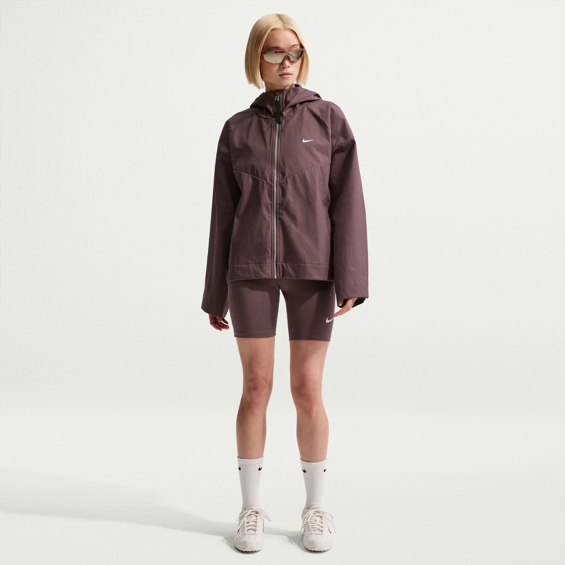 Jaqueta Nike Rain Runner Lite Feminina - Foto 3