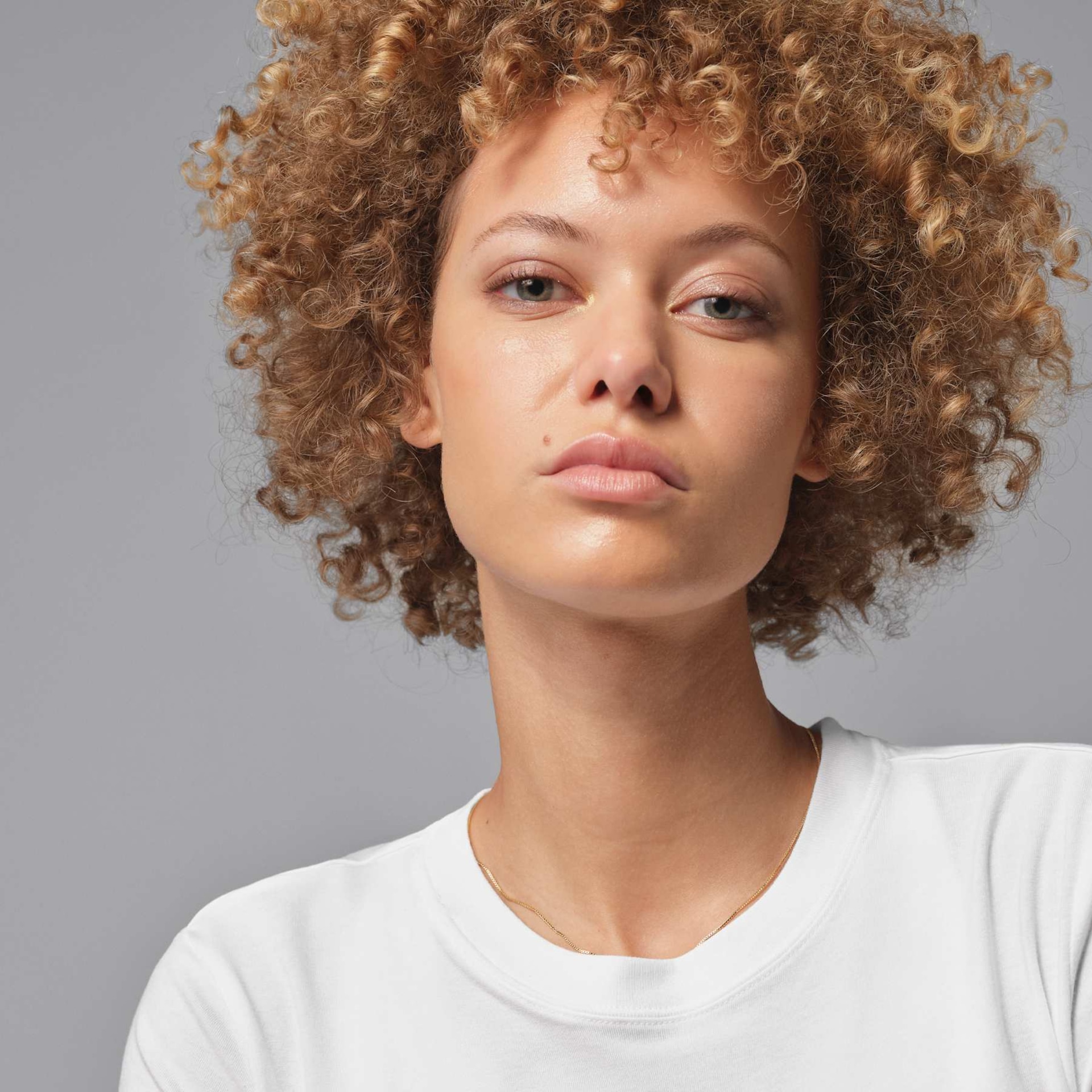 Camiseta Jordan Brooklyn Essentials Feminina - Foto 3
