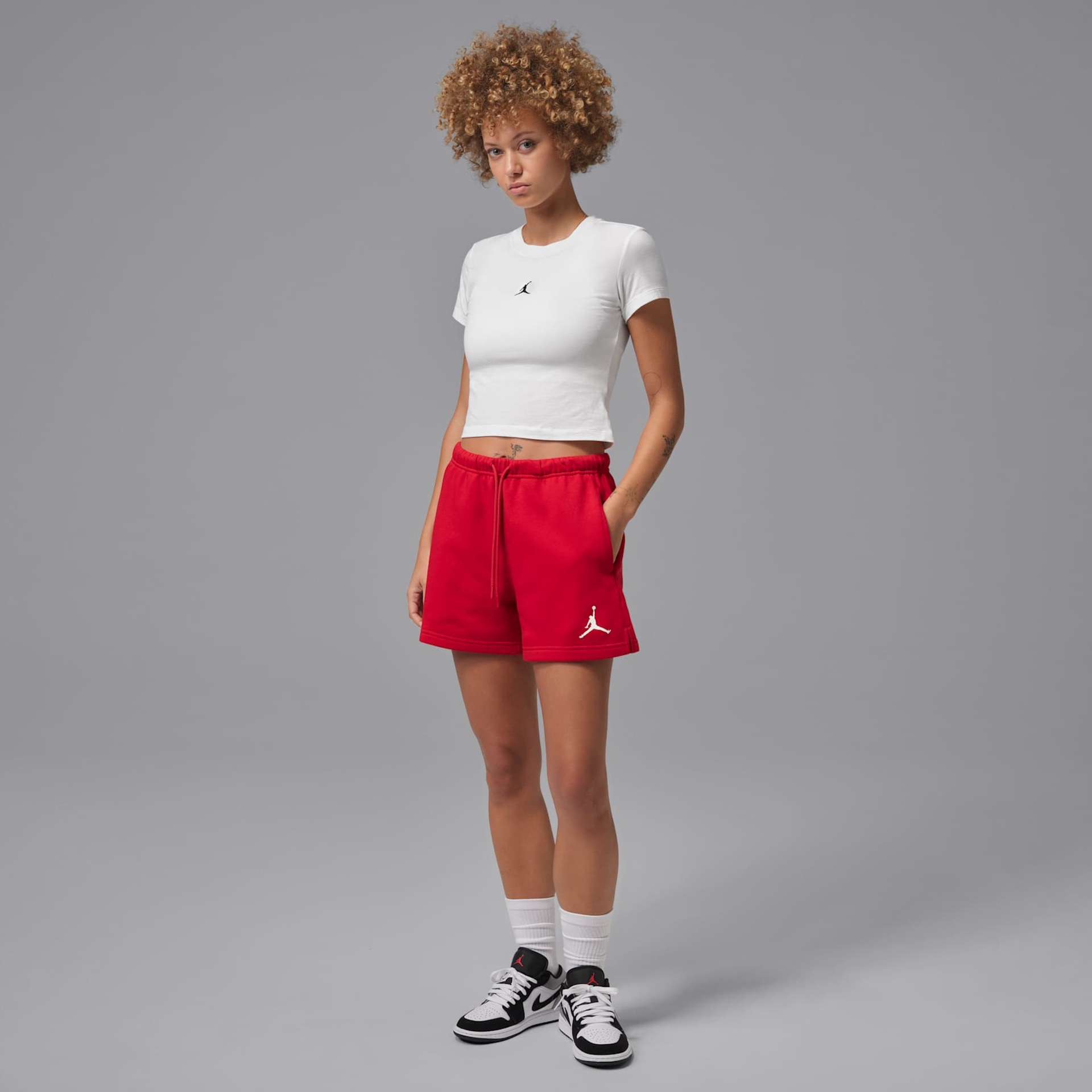 Camiseta Jordan Brooklyn Essentials Feminina - Foto 4