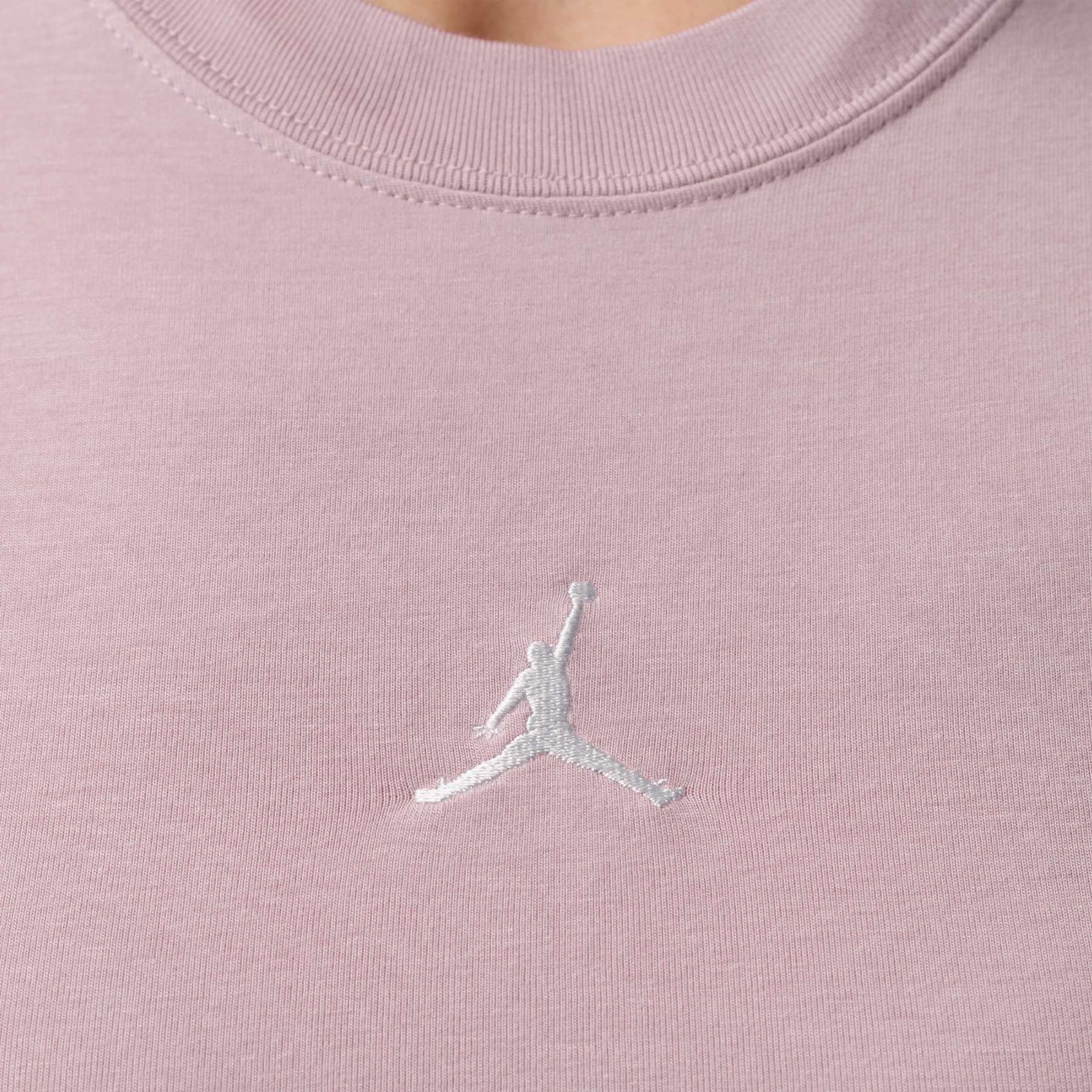 Camiseta Jordan Brooklyn Essentials Feminina - Foto 4