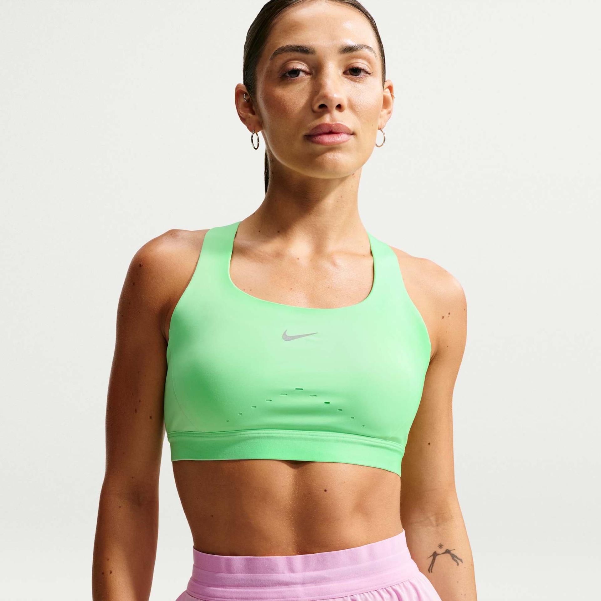 Top Nike Swift Feminino - Foto 1