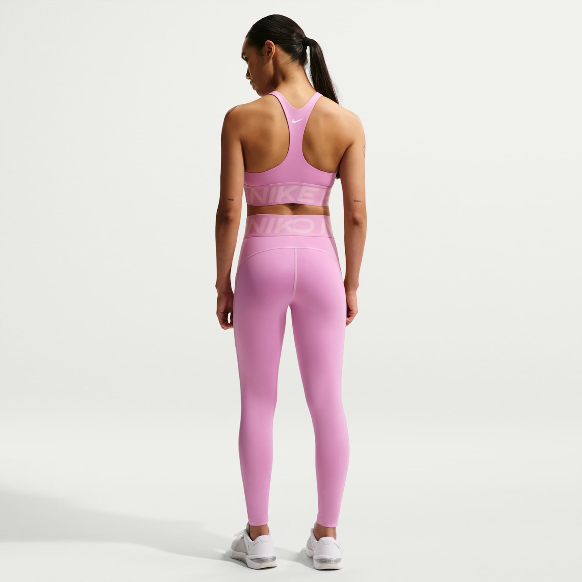 Top Nike Pro Sculpt 365 Feminino - Foto 5