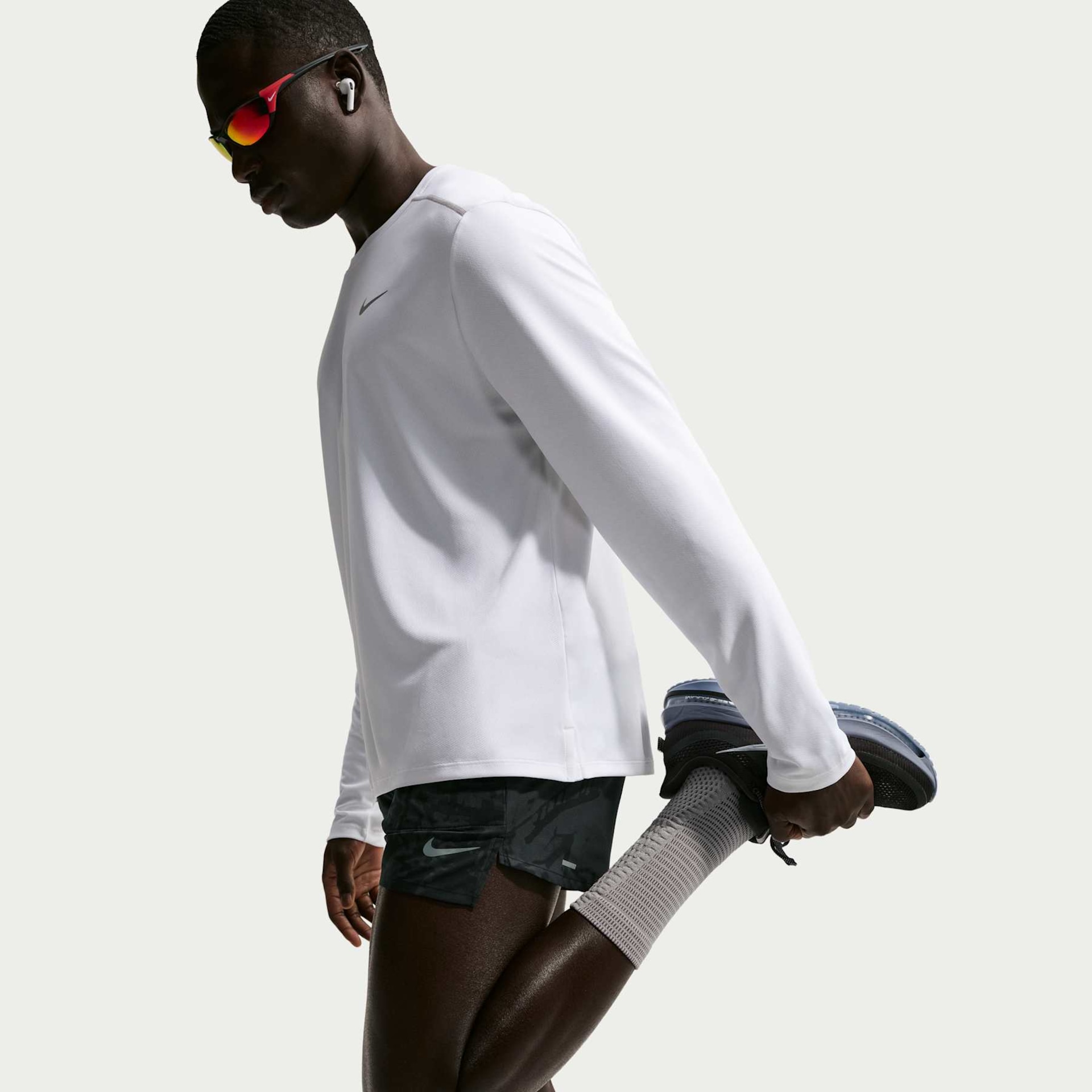 Shorts Dri-FIT Nike Stride Masculino - Foto 4