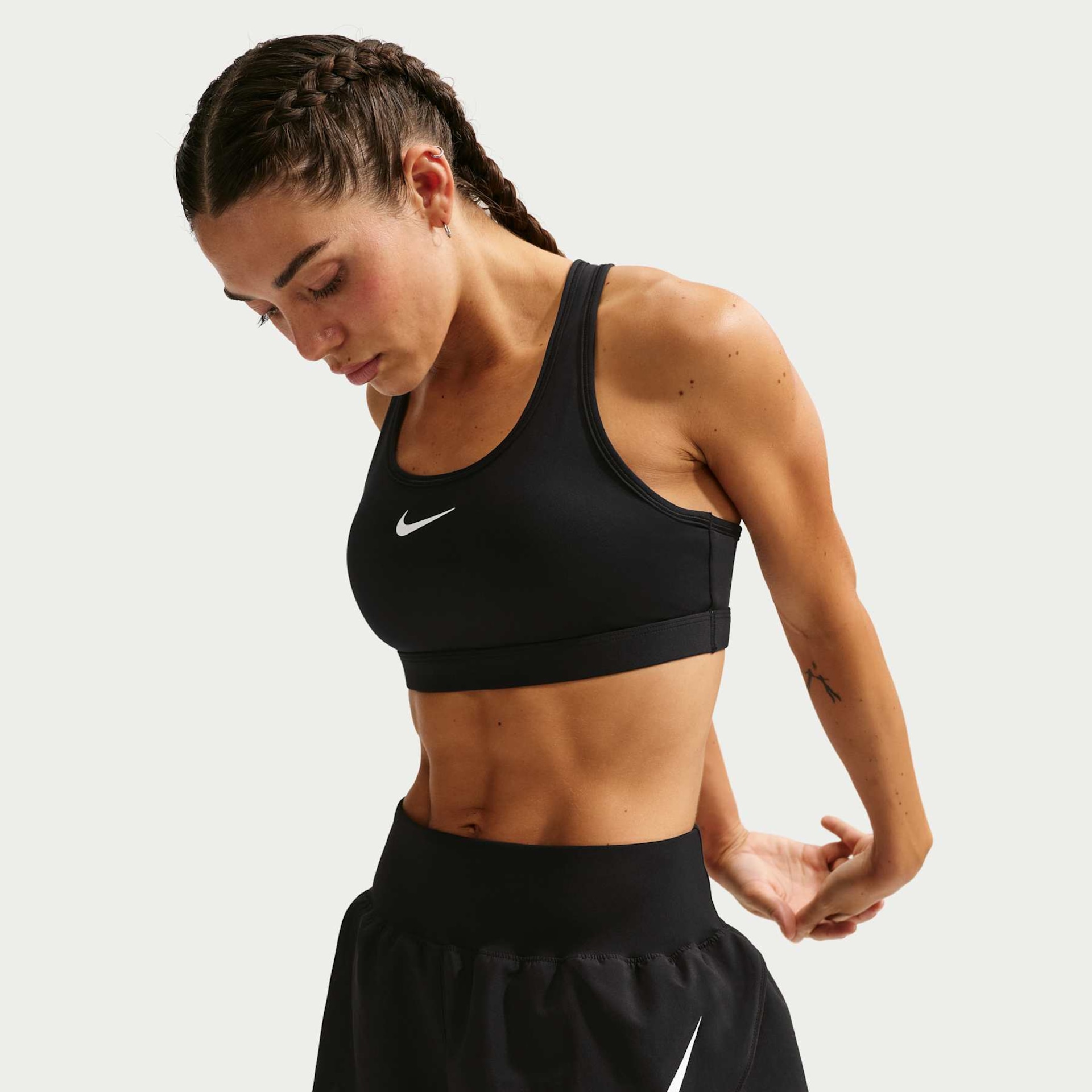 Shorts Dri-FIT Nike Tempo Flow Swoosh Feminino - Foto 2