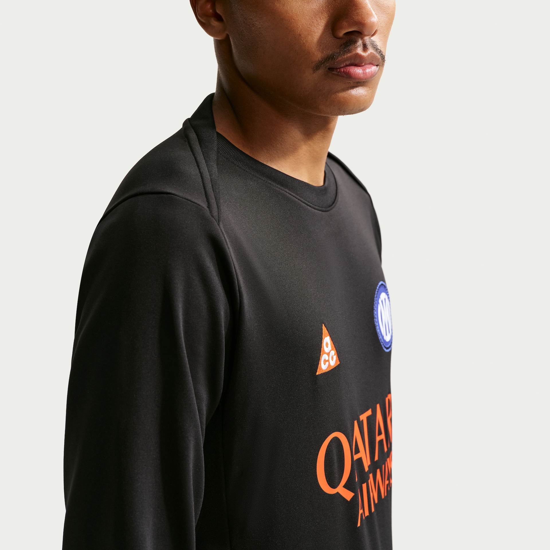 Camisa Inter de Milão Manga Longa Nike ACG 2026/27 Pré-Jogo Masculina SE - Foto 3