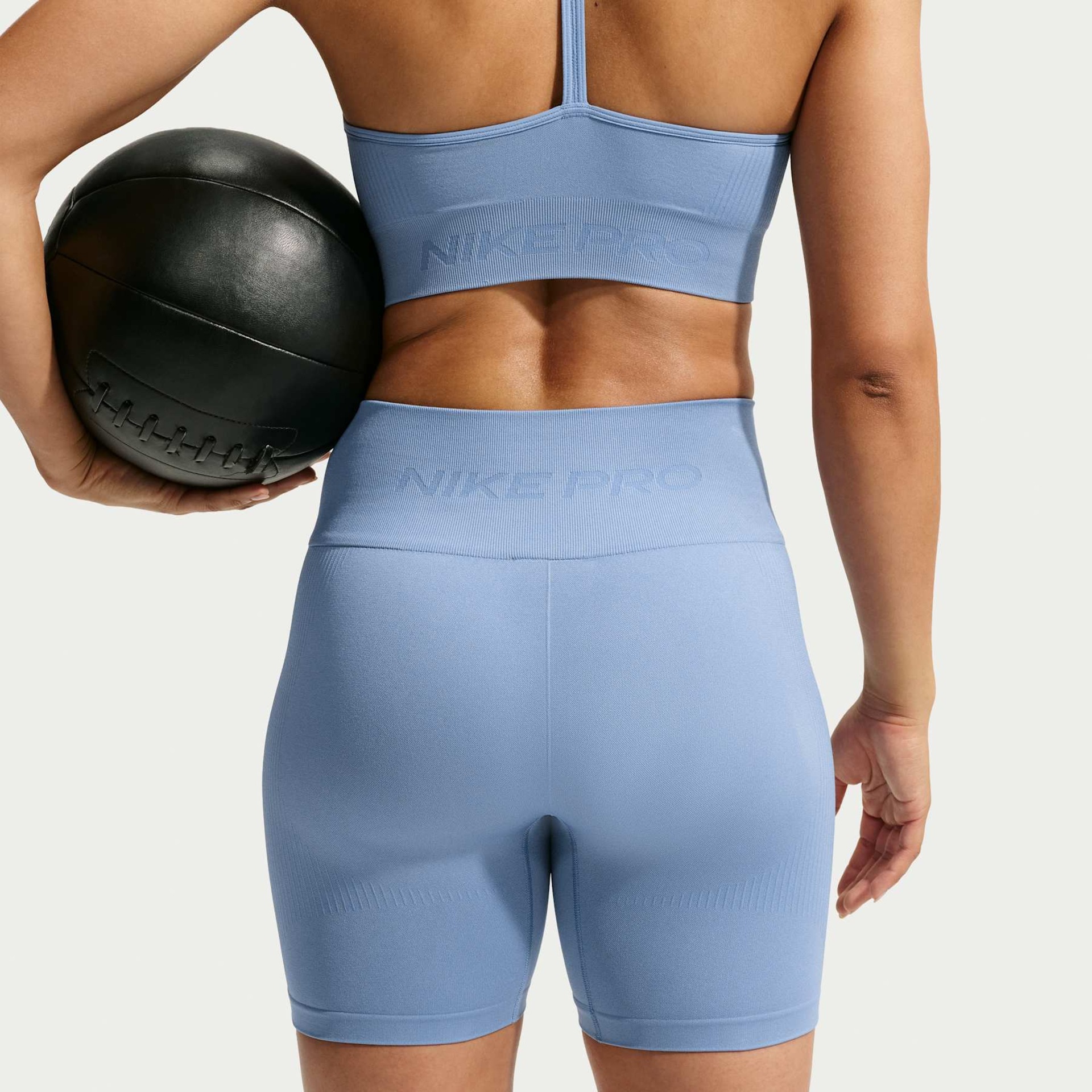 Shorts Dri-FIT Nike Pro Seamless 5" Feminino - Foto 3