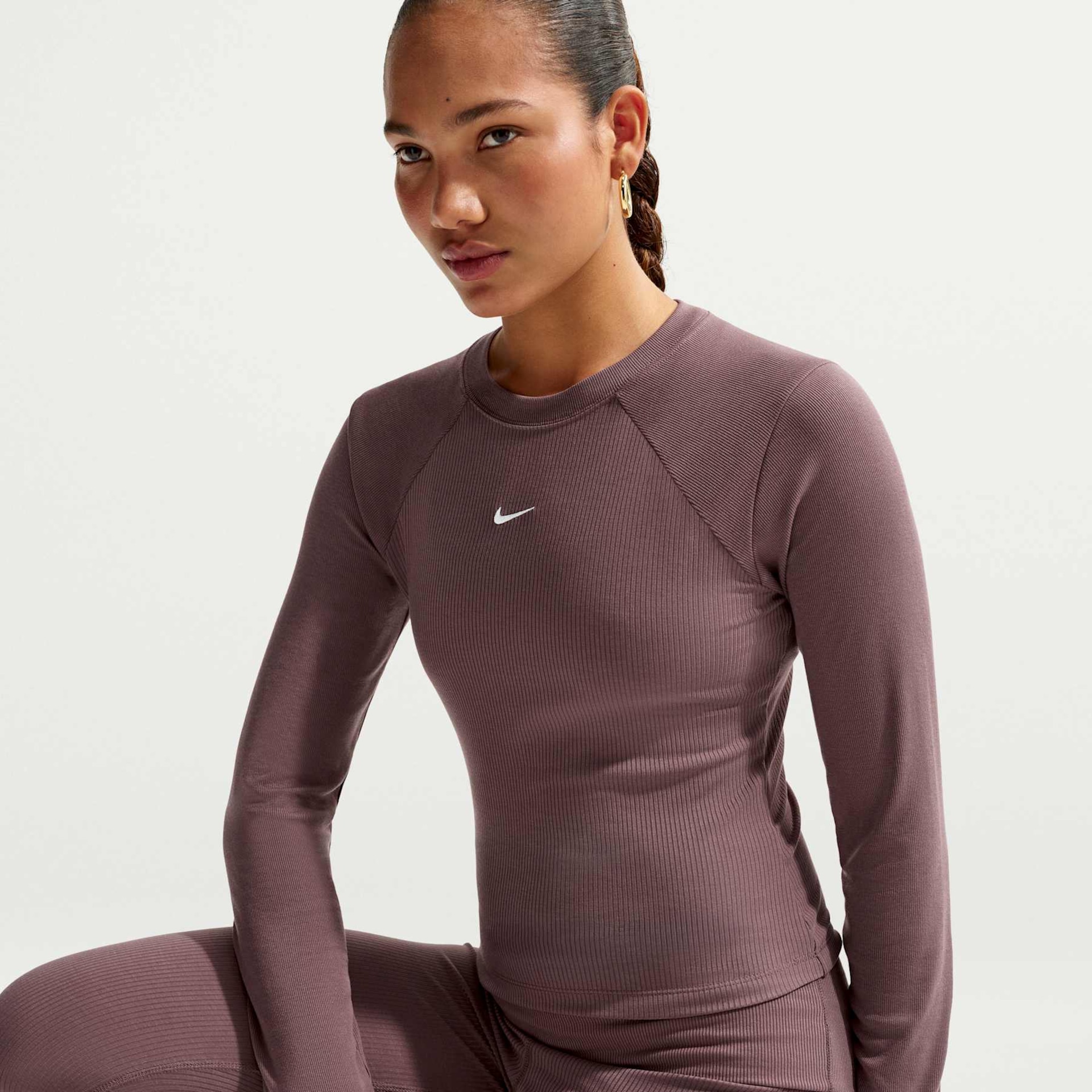Camiseta Nike Sportswear Chill Knit Manga Longa Feminina - Foto 3