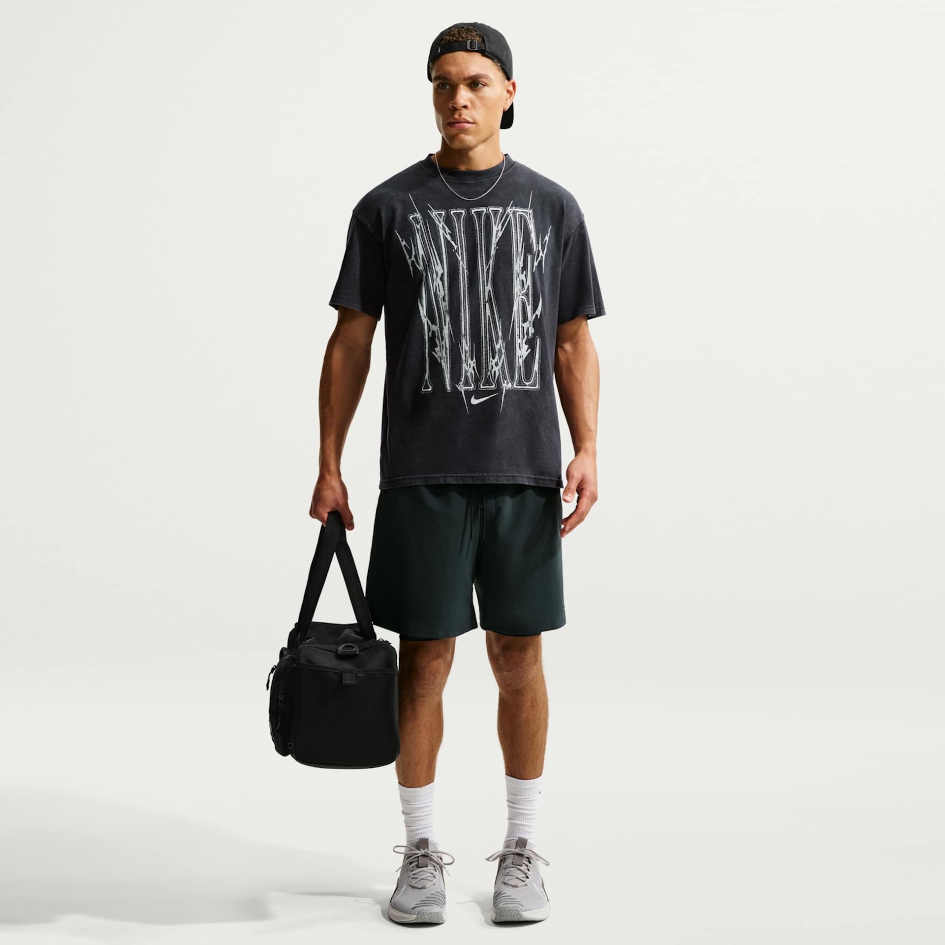 Camiseta Nike Train Verbiage Masculina - Foto 4