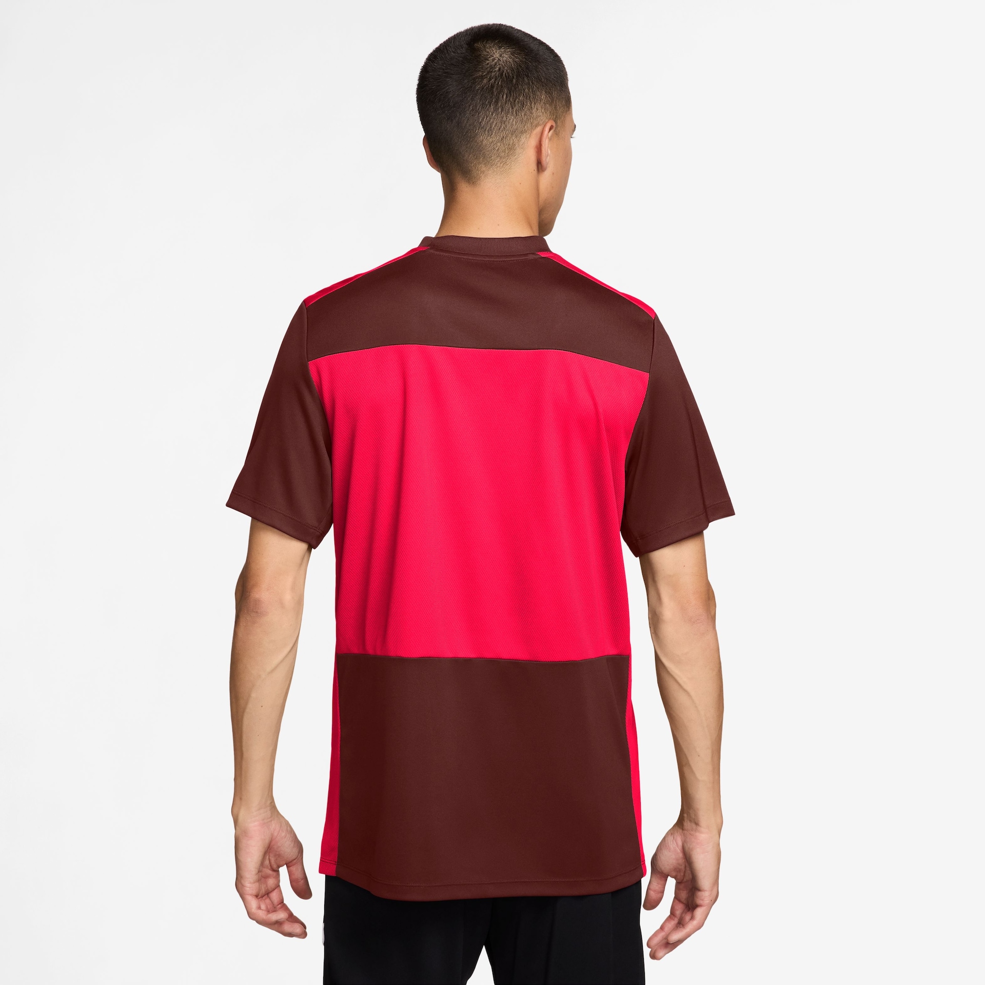 Camiseta Dri-FIT Nike Academy+ Masculina - Foto 3