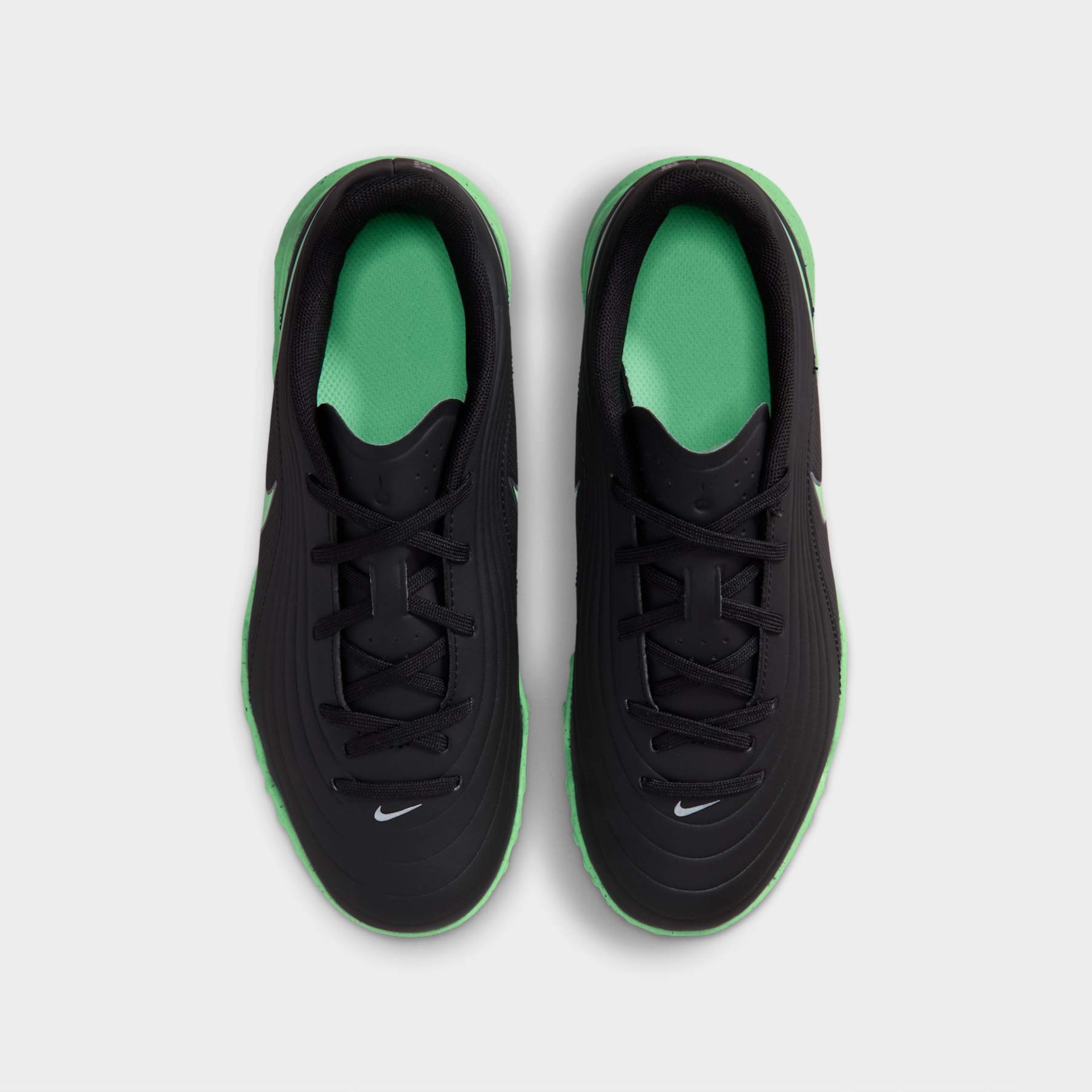 Chuteira Society Nike Tiempo Maestro Club Infantil - Foto 4