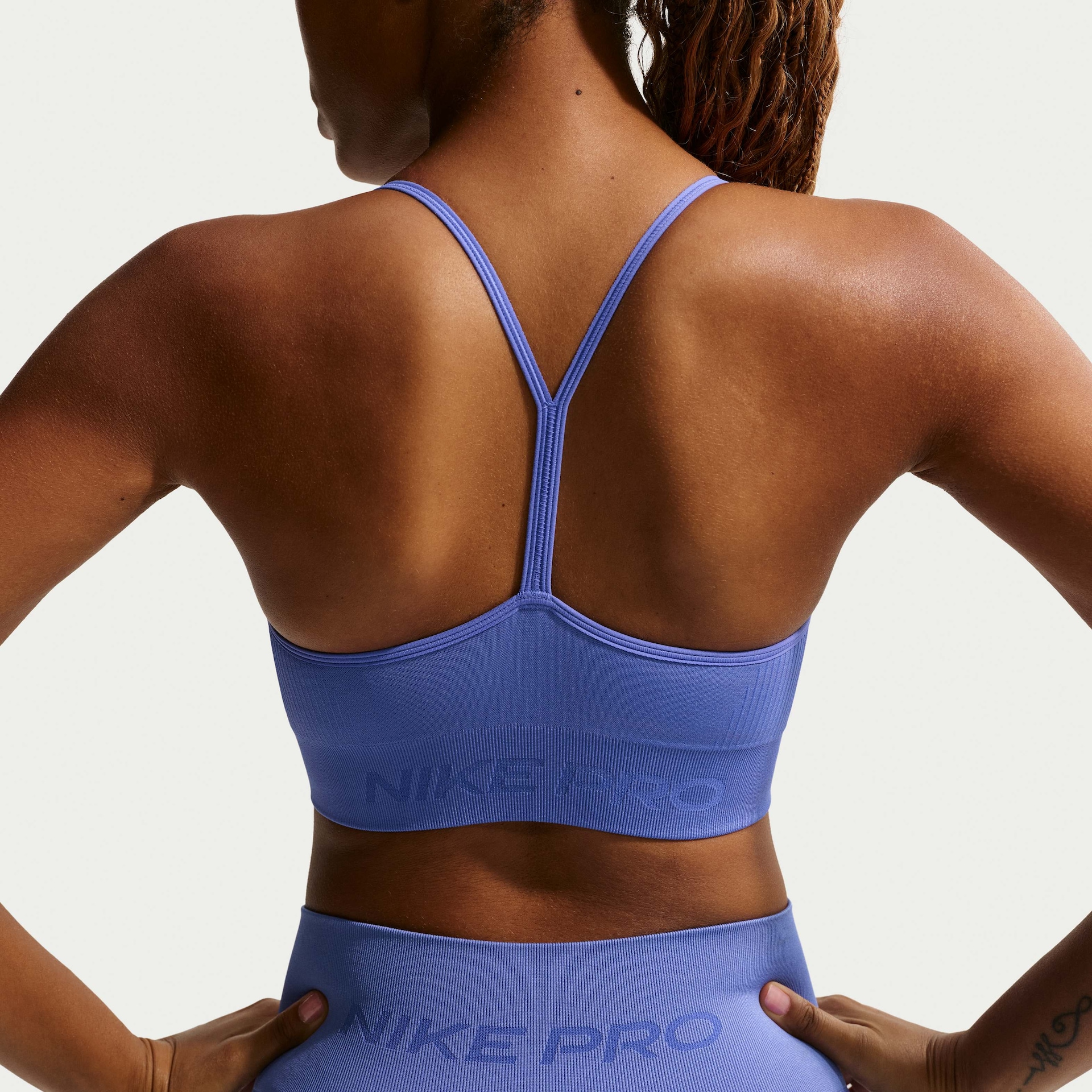 Top Dri-FIT Nike Pro Feminino - Foto 2