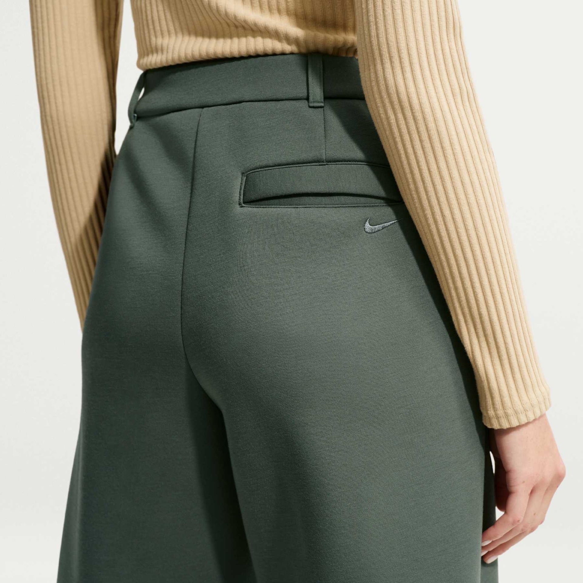 Calça Nike Sportswear Pregame Fleece Feminina - Foto 3